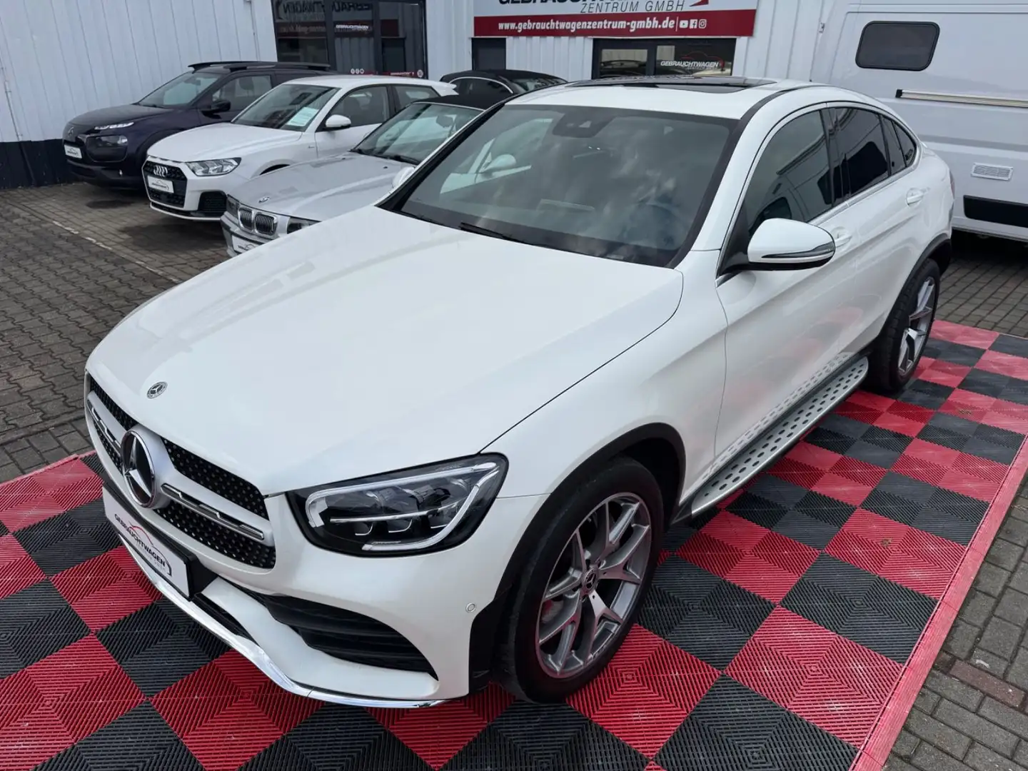 Mercedes-Benz GLC 400 d COUPE AMG-Line 4MATIC 9G-TRONIC Weiß - 2