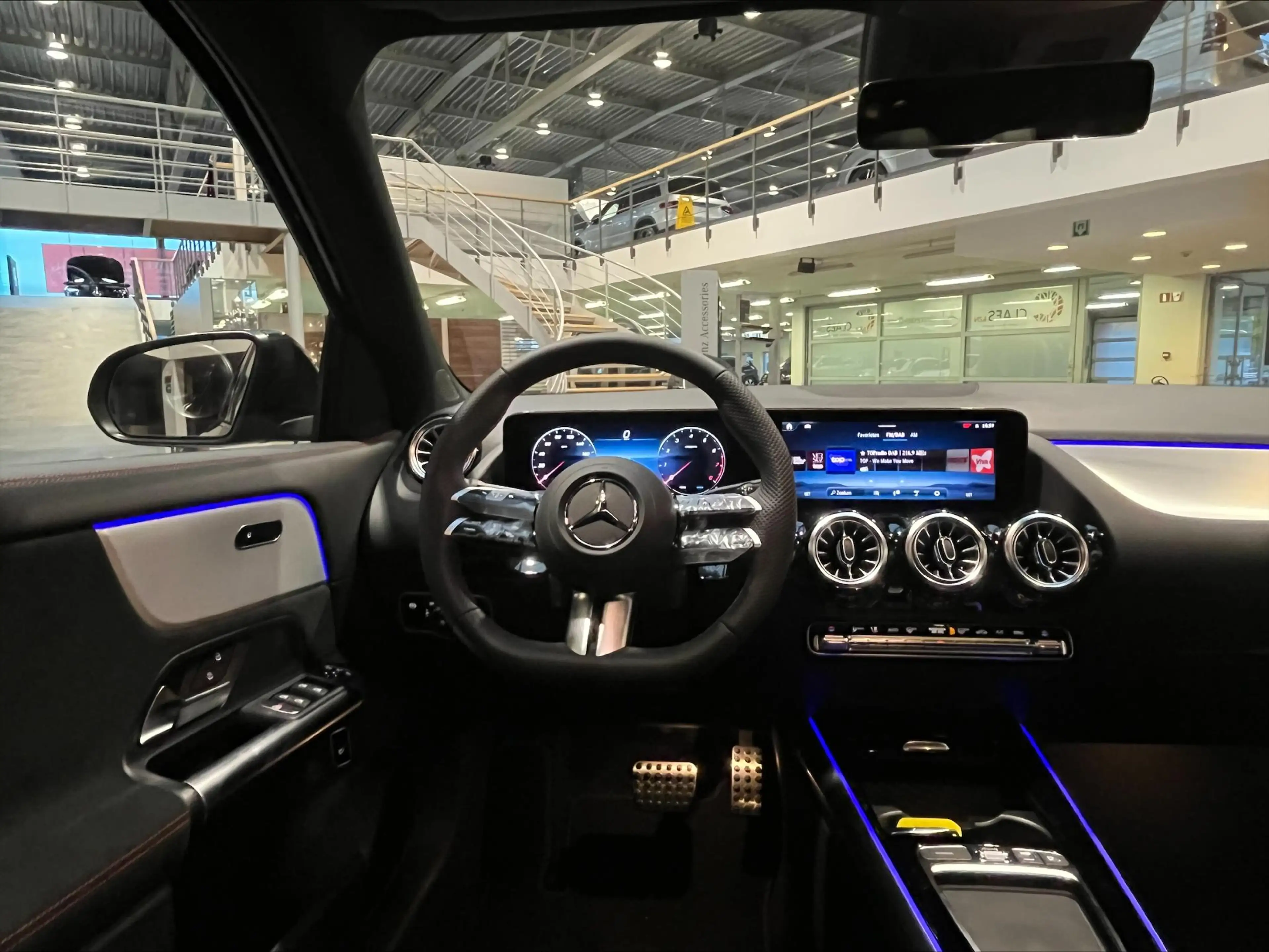 Mercedes-Benz GLA 180 GLA 140 Years Edition Nieuwe wagen DOS 9193 — photo 7