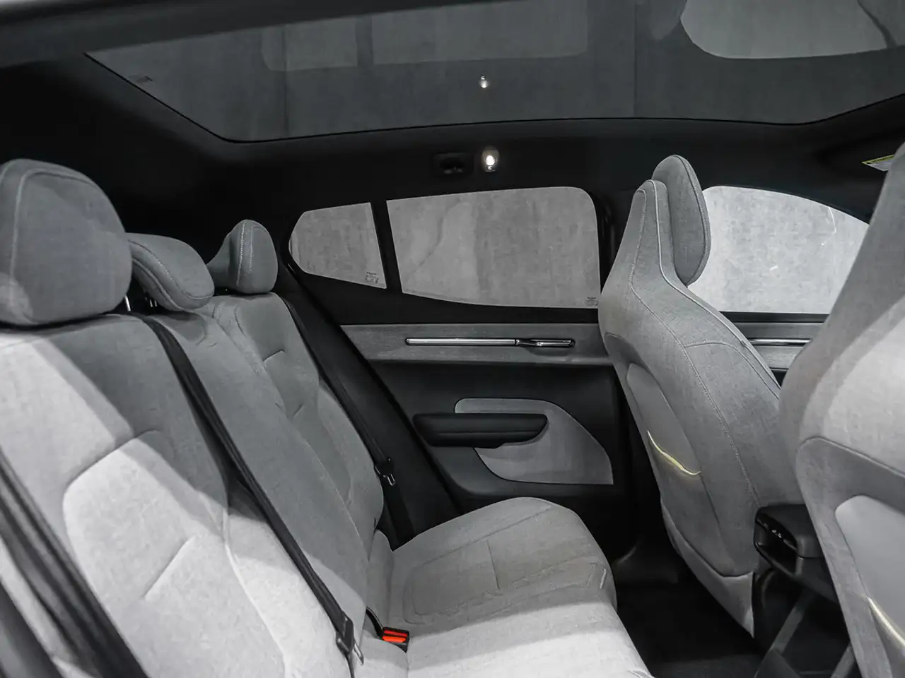 Volvo EX30 снимка Volvo EX30