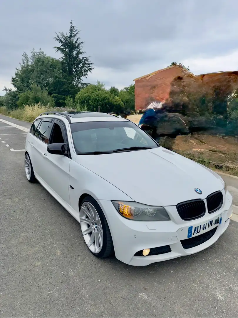 BMW 330 Touring 330d 245 ch Sport Design - 2