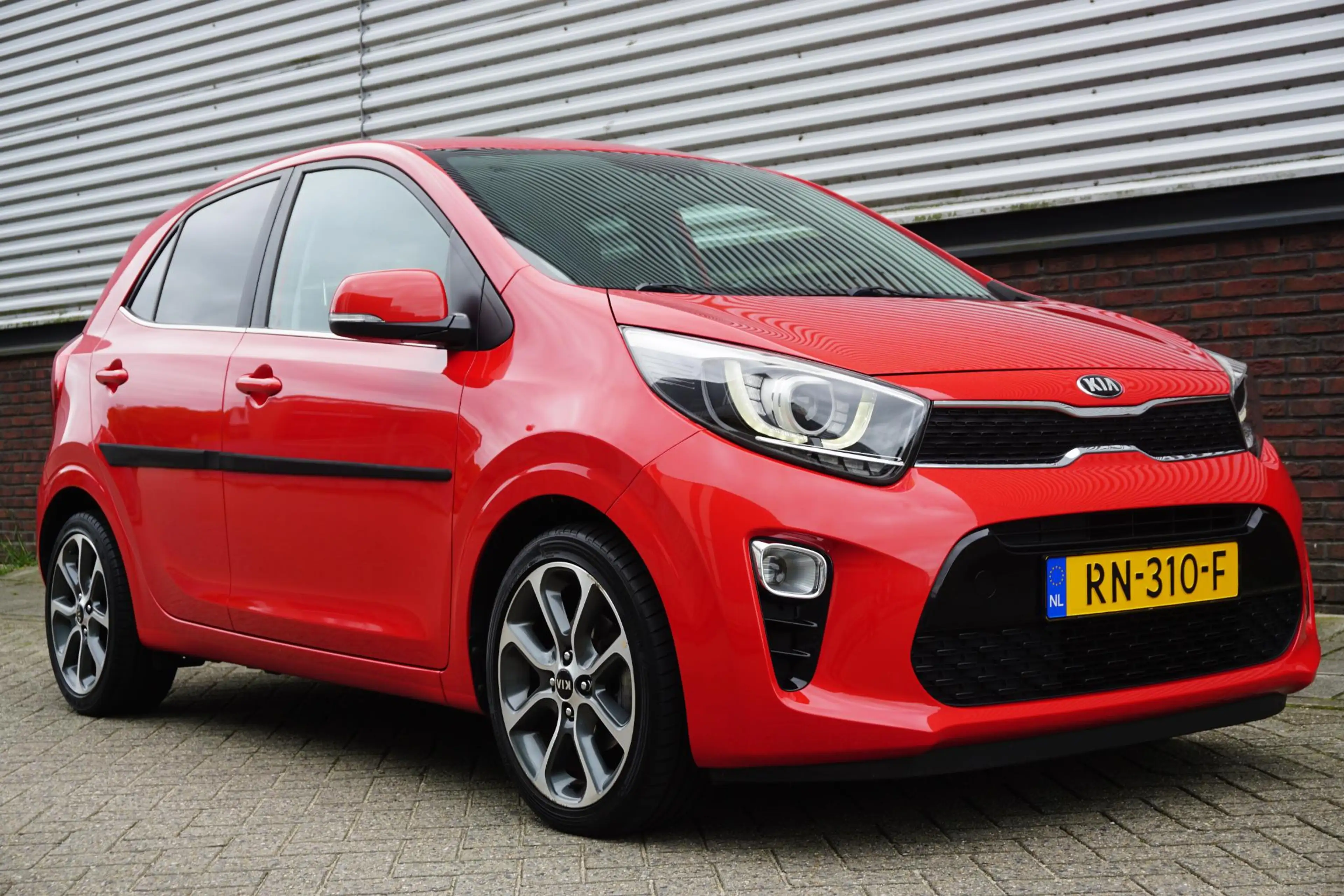 Kia Picanto 1.0 CVVT Colour Edition/CARPLAY/CAMERA/CRUISE! — photo 36