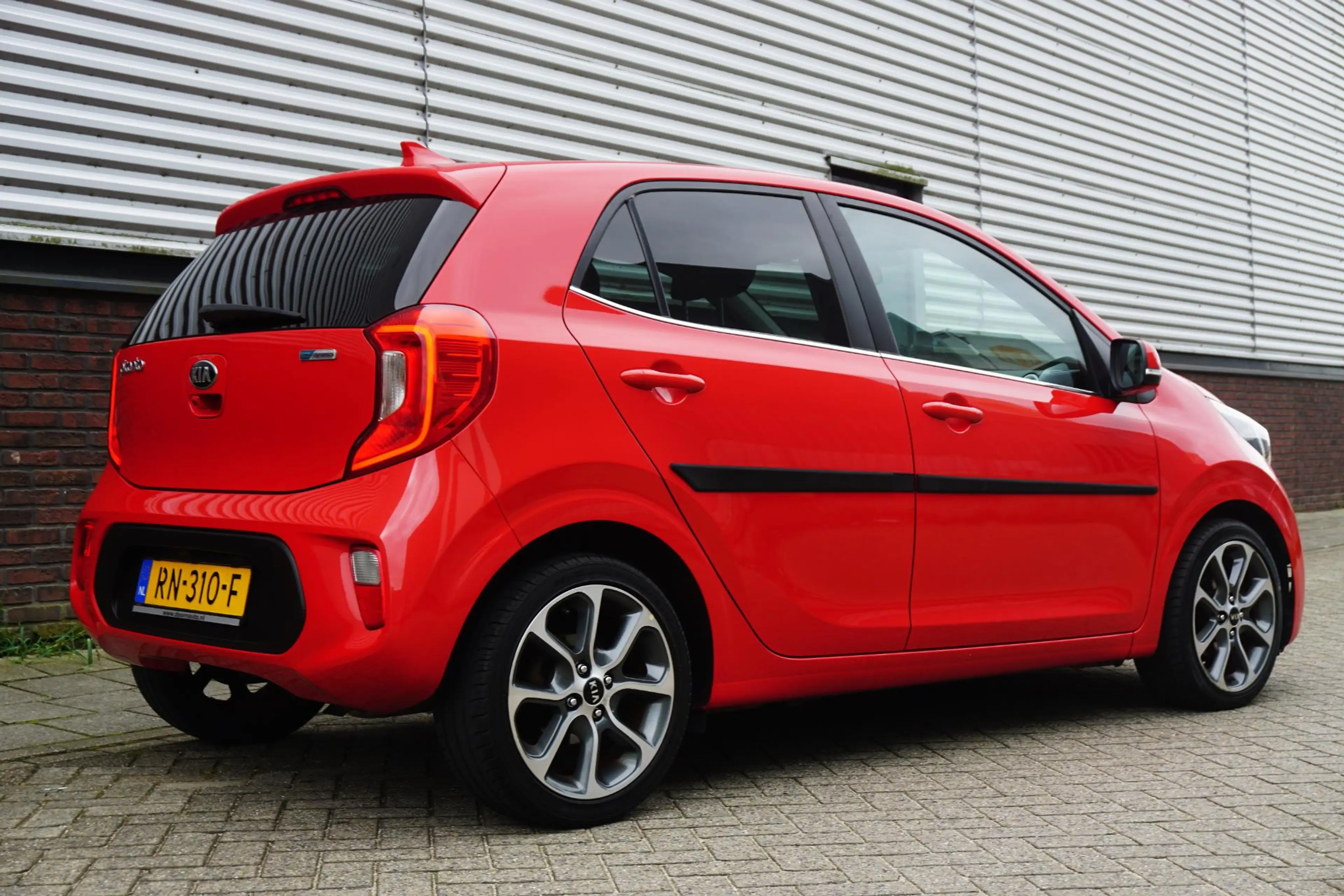 Kia Picanto 1.0 CVVT Colour Edition/CARPLAY/CAMERA/CRUISE! — photo 2