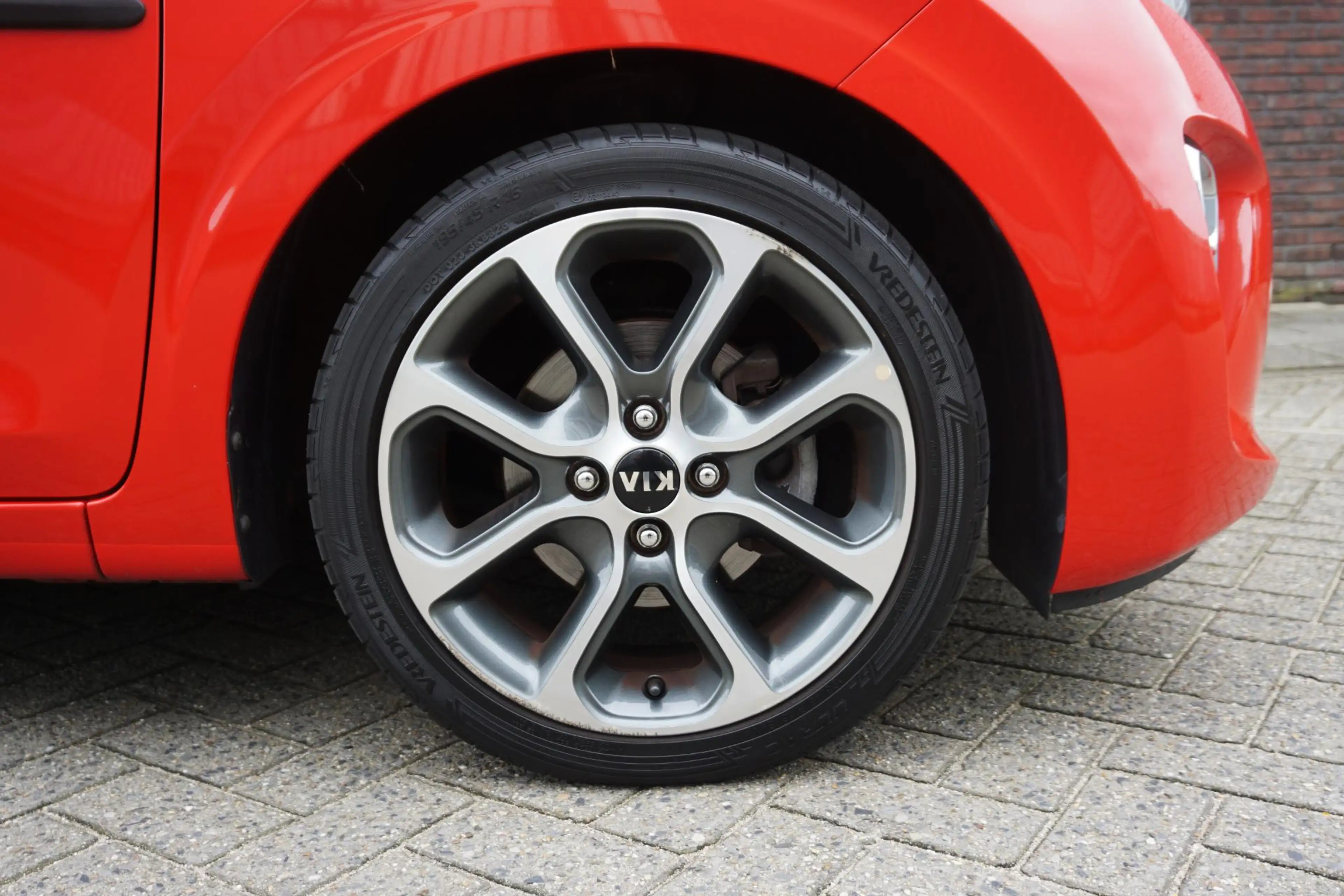 Kia Picanto 1.0 CVVT Colour Edition/CARPLAY/CAMERA/CRUISE! — photo 7