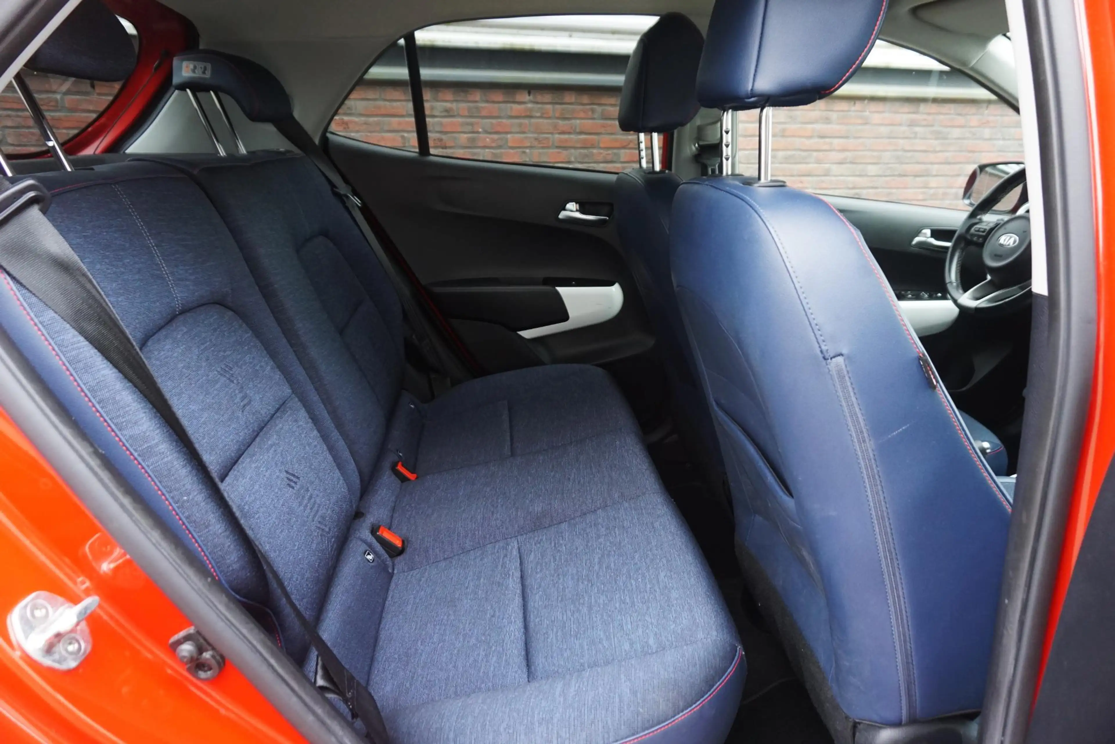 Kia Picanto 1.0 CVVT Colour Edition/CARPLAY/CAMERA/CRUISE! — photo 32