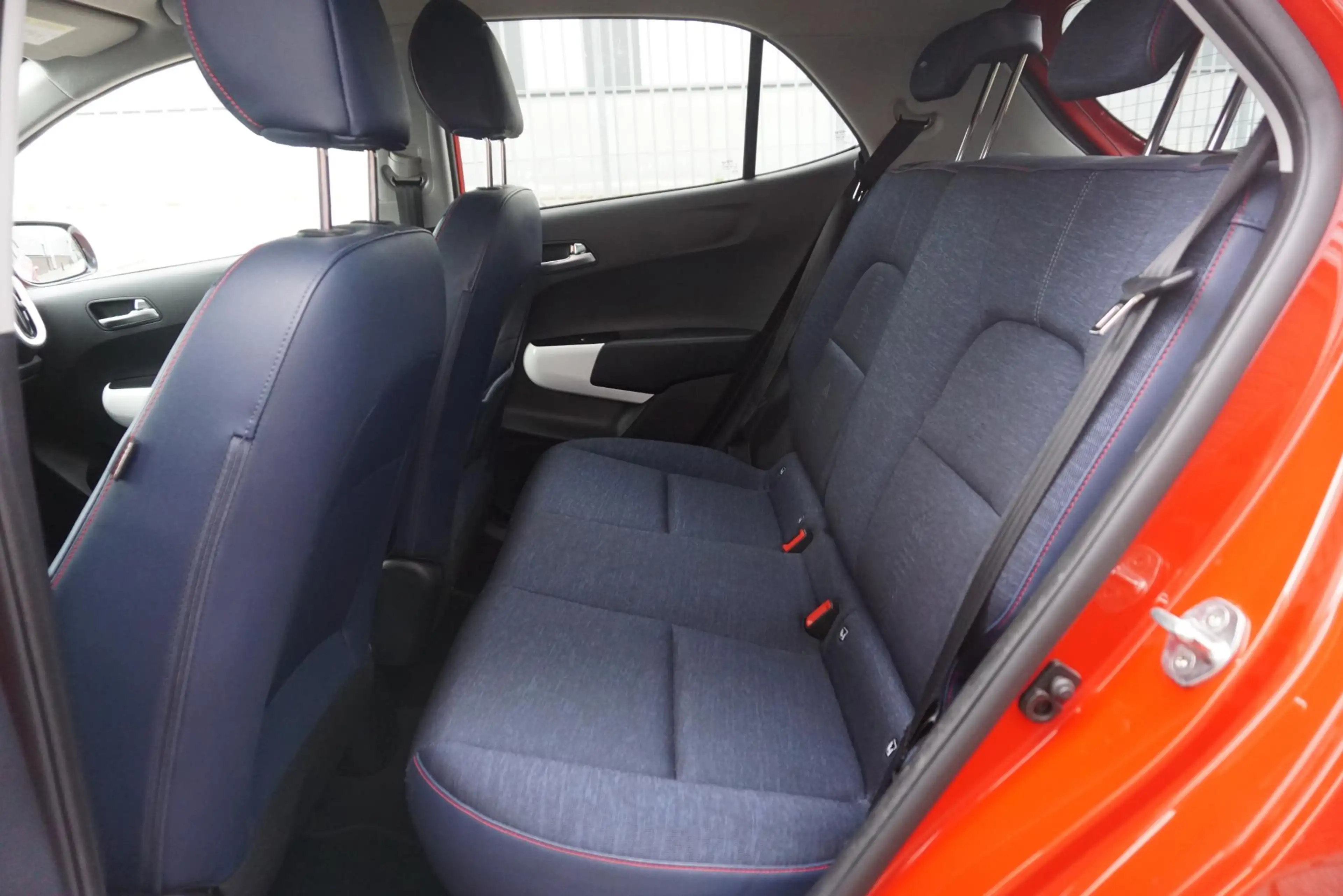 Kia Picanto 1.0 CVVT Colour Edition/CARPLAY/CAMERA/CRUISE! — photo 27