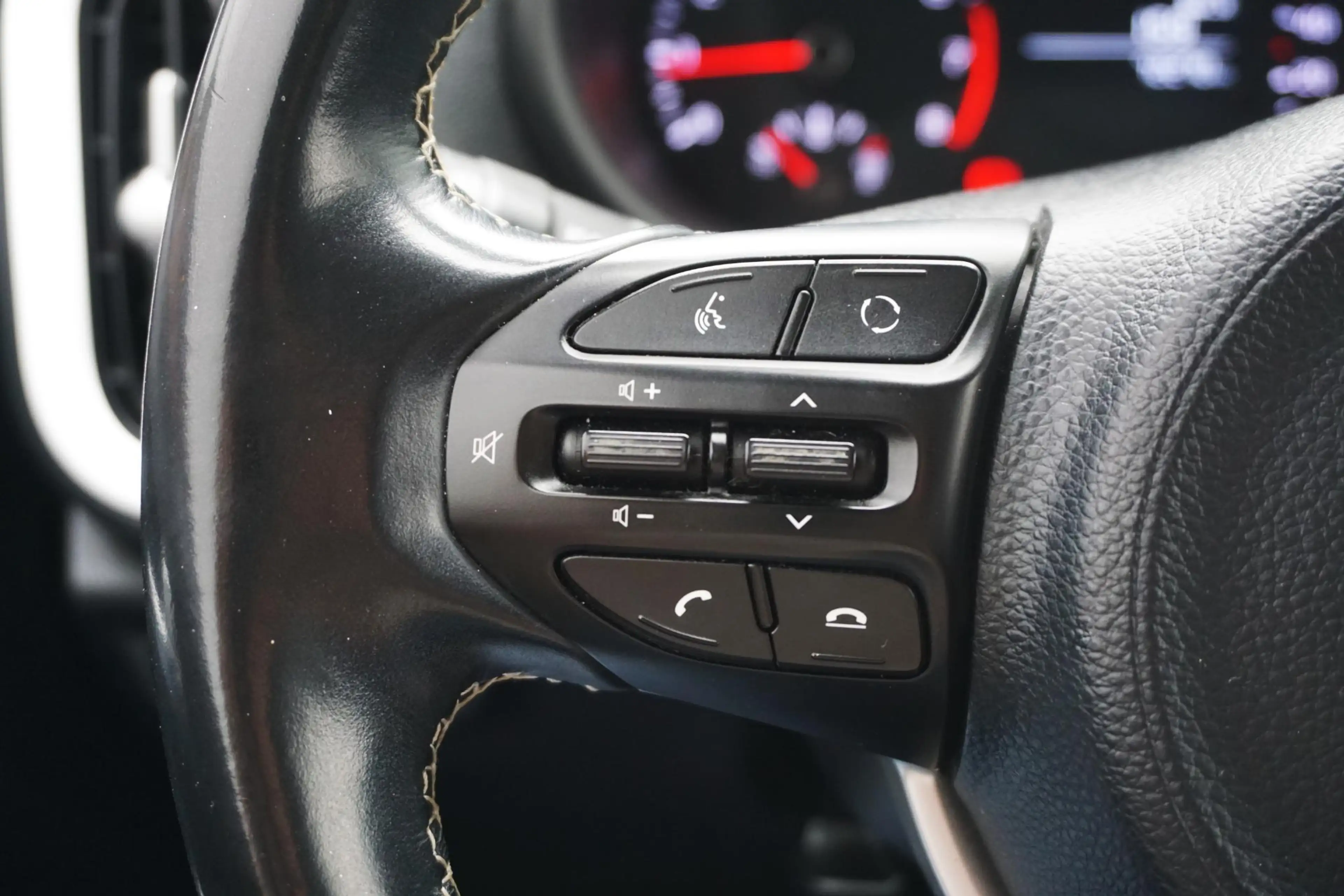 Kia Picanto 1.0 CVVT Colour Edition/CARPLAY/CAMERA/CRUISE! — photo 19
