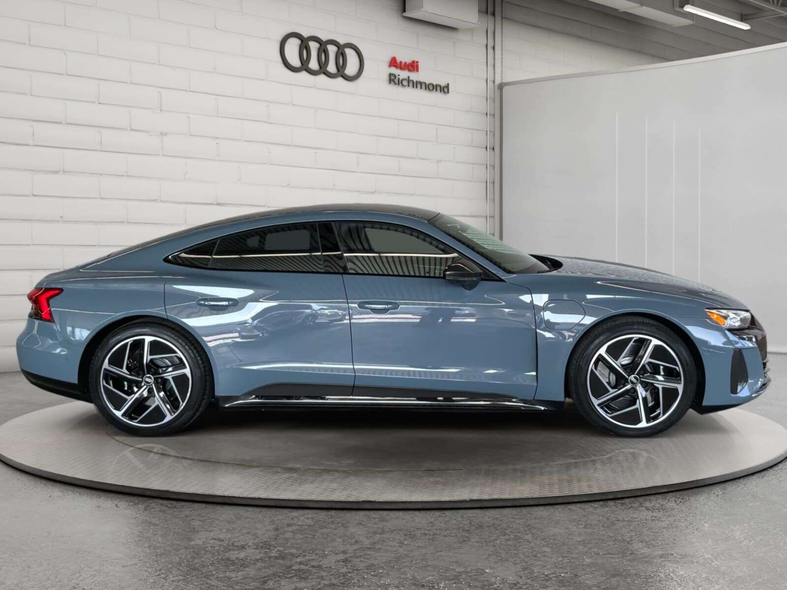 2022 Audi RS e-tron GT | PANORAMIC GLASS ROOF (FIXED)| PERFORMANCE PACKAG — снимка 1