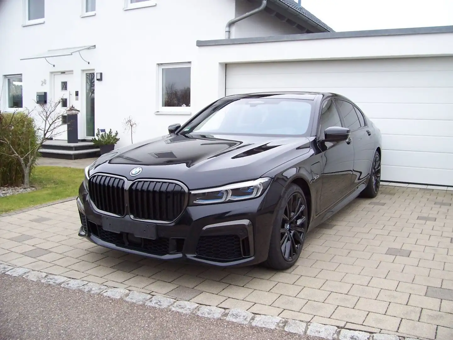 BMW 745 Le xDrive M Sportpaket 3xTV/Lounge/NP160450€ Чорний - 1