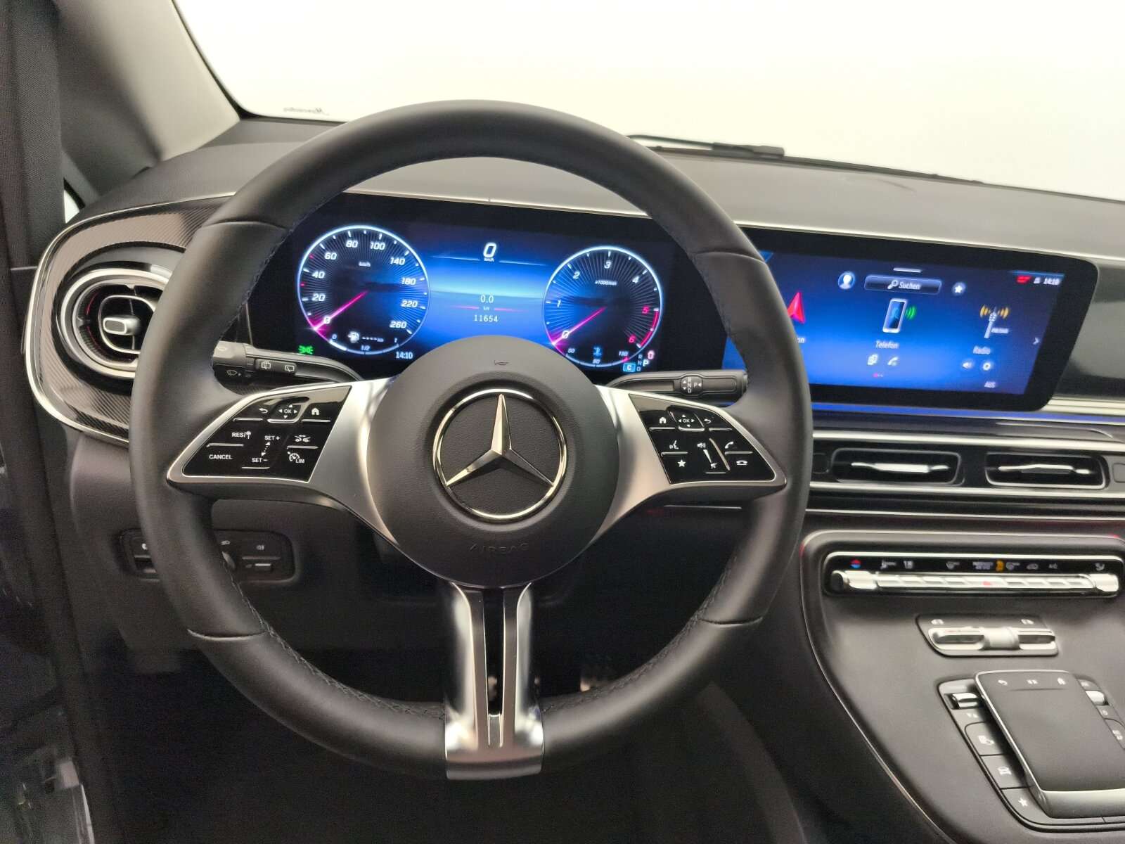Mercedes-Benz V 220