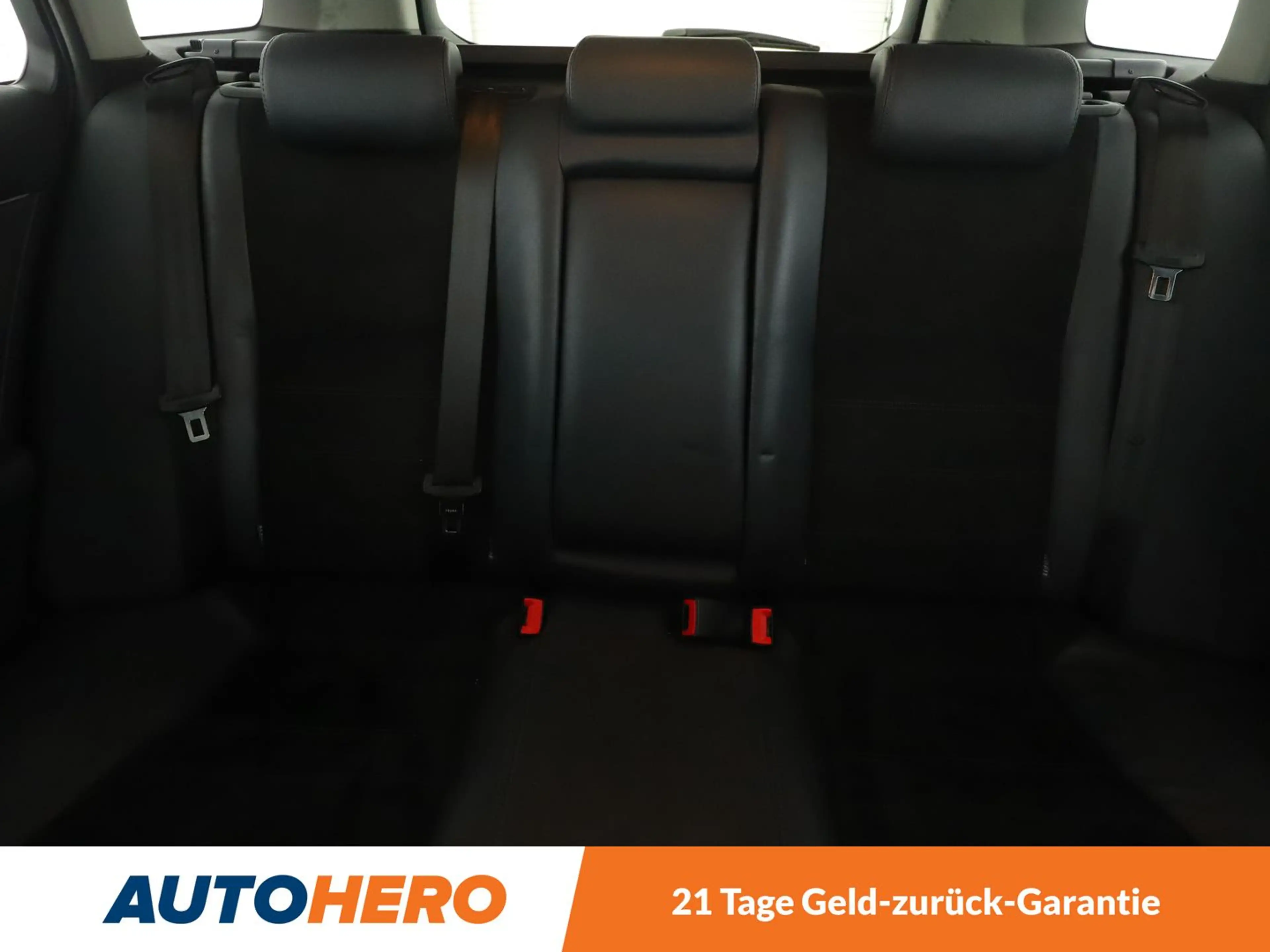 Toyota Avensis 1.8 Comfort*TEMPO*LIM*PDC*SHZ*ALU*KLIMA* — photo 14