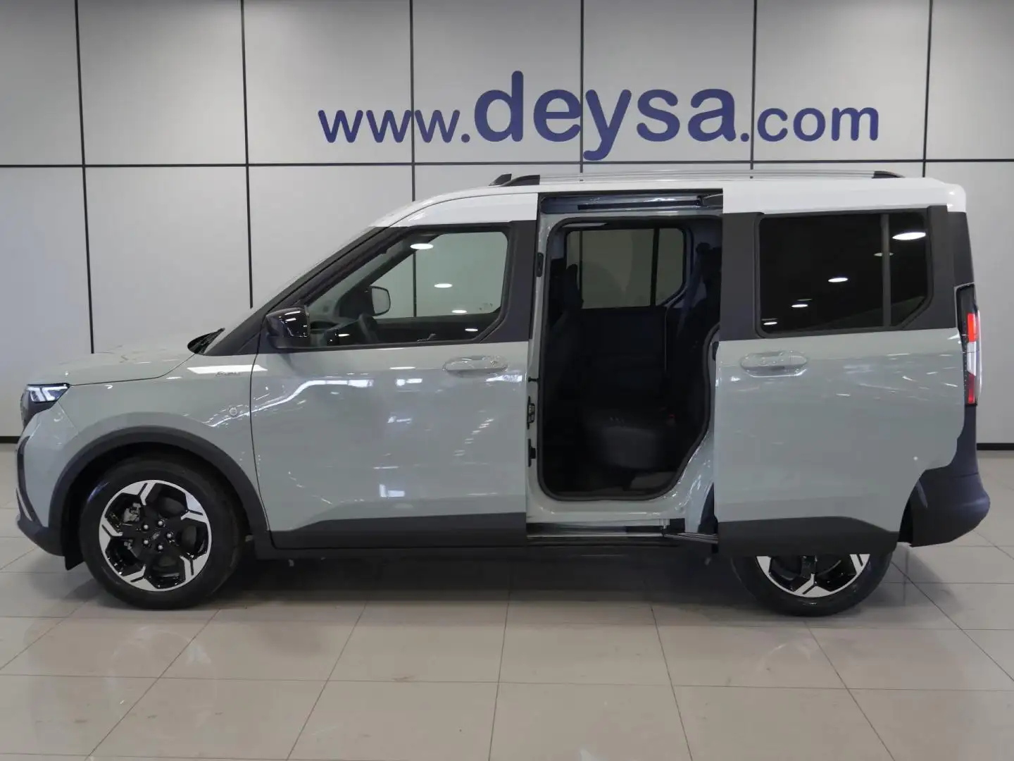Ford Tourneo Courier 43.6kWh Active Gris - 2
