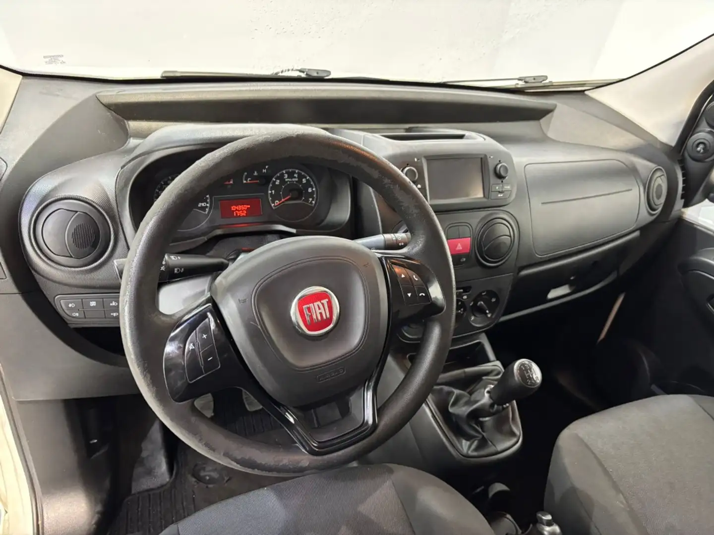 Fiat Fiorino Comercial Cargo 1.3Mjt Base 70kW Weiß - 2