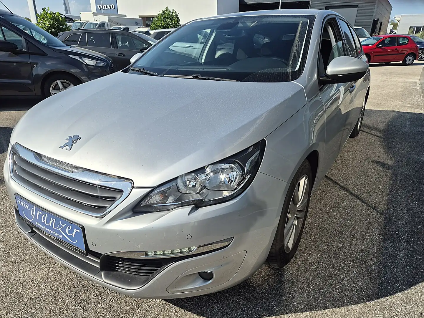 Peugeot 308 SW 1,6 BlueHDI 120 Active EAT6 S&S Grau - 2