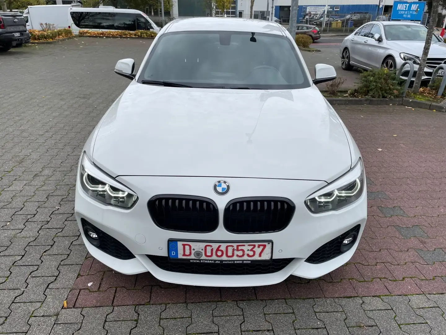 BMW 120 i M Sport aut. Leder Navi 18 Alu Shz PCD uvm Weiß - 2