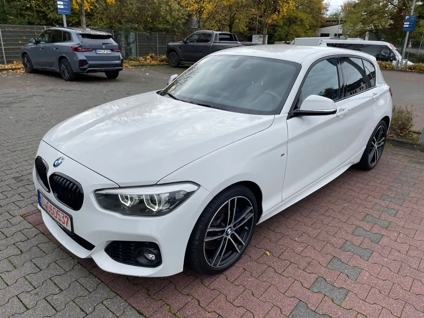 BMW 120 i M Sport aut. Leder Navi 18 Alu Shz PCD uvm Weiß - 1