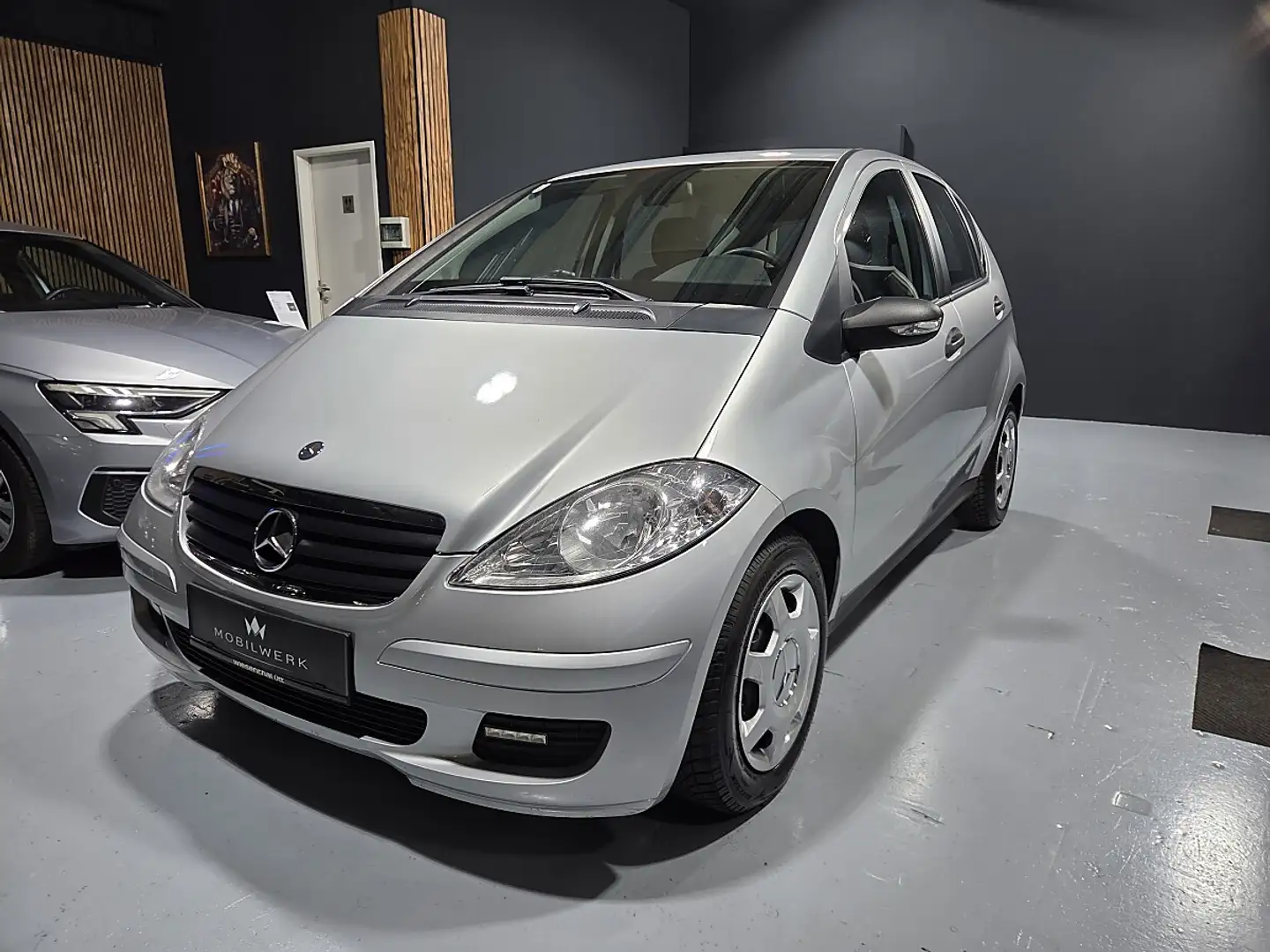 Mercedes-Benz A 180 Classic CDI Aut. Silber - 2