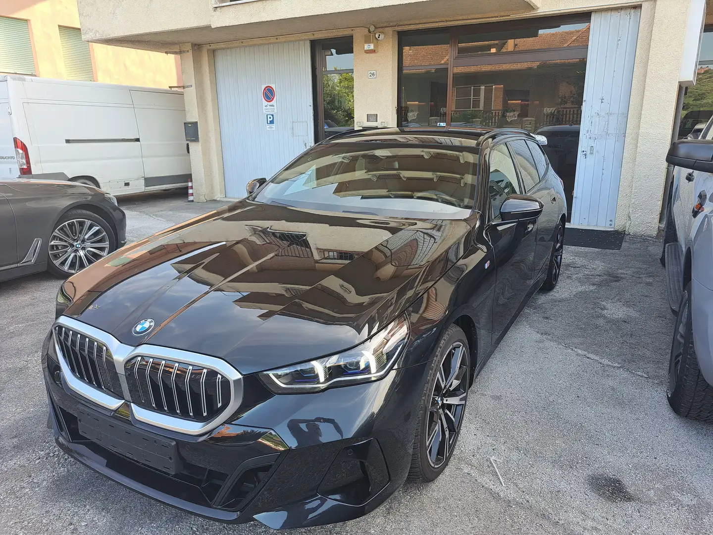 BMW 520 520d Touring 48V sdrive MSport auto(197CV)PANO 20P Noir - 2