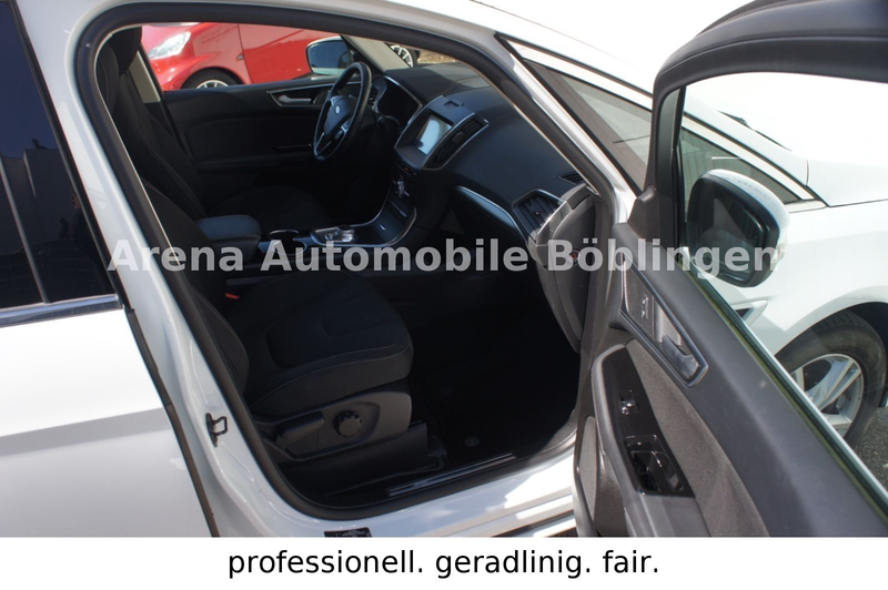 Ford S-Max Titanium Automatik*NAVI*CARPLAY*LED*7-SITZ — photo 10