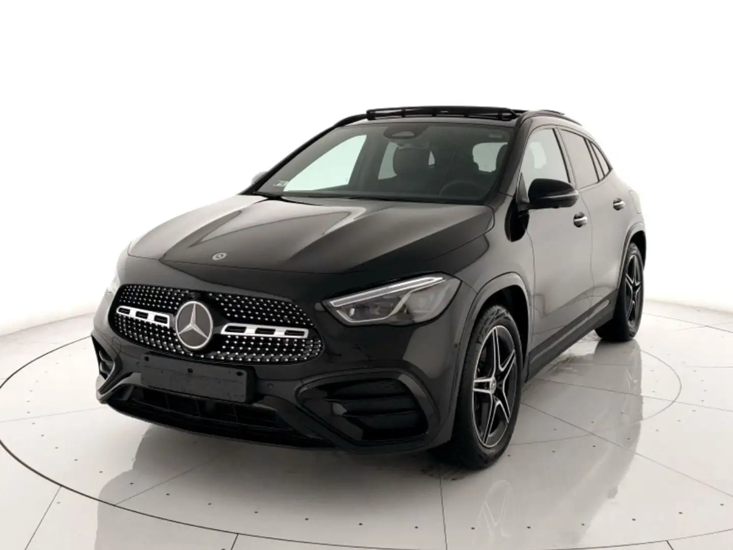 Mercedes-Benz GLA 200 d PREMUM PLUS (150cv) / List: 61.235 Nero - 1