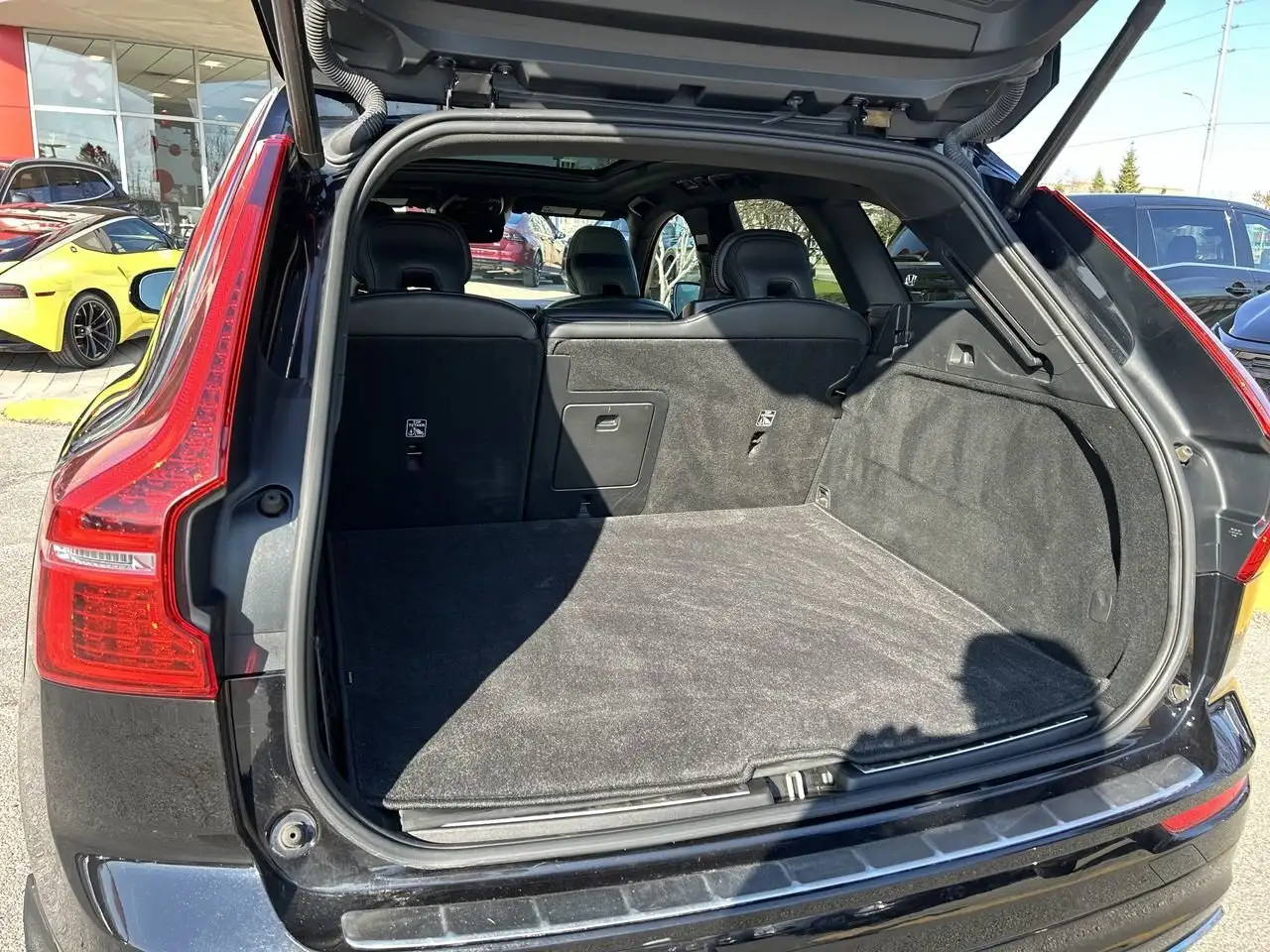 Volvo XC60 снимка Volvo XC60