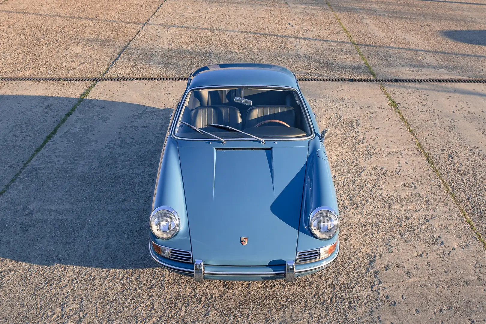 Porsche 911 | One of the first 232 Porsche 911s ever built Blau - 2