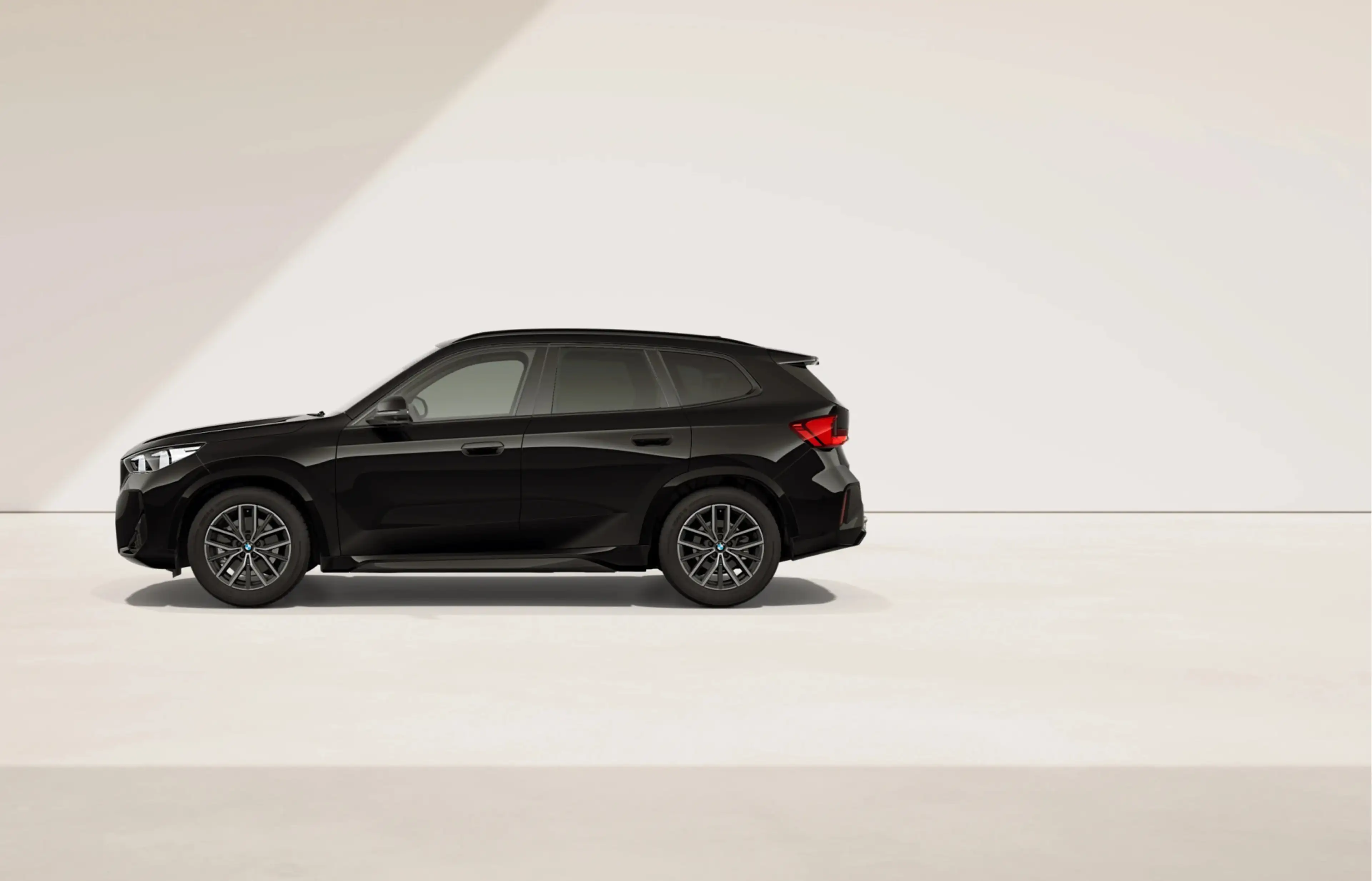 BMW iX1 eDrive20 - M-Sport - Pano - Trekhaak - ACC - Memor — photo 10