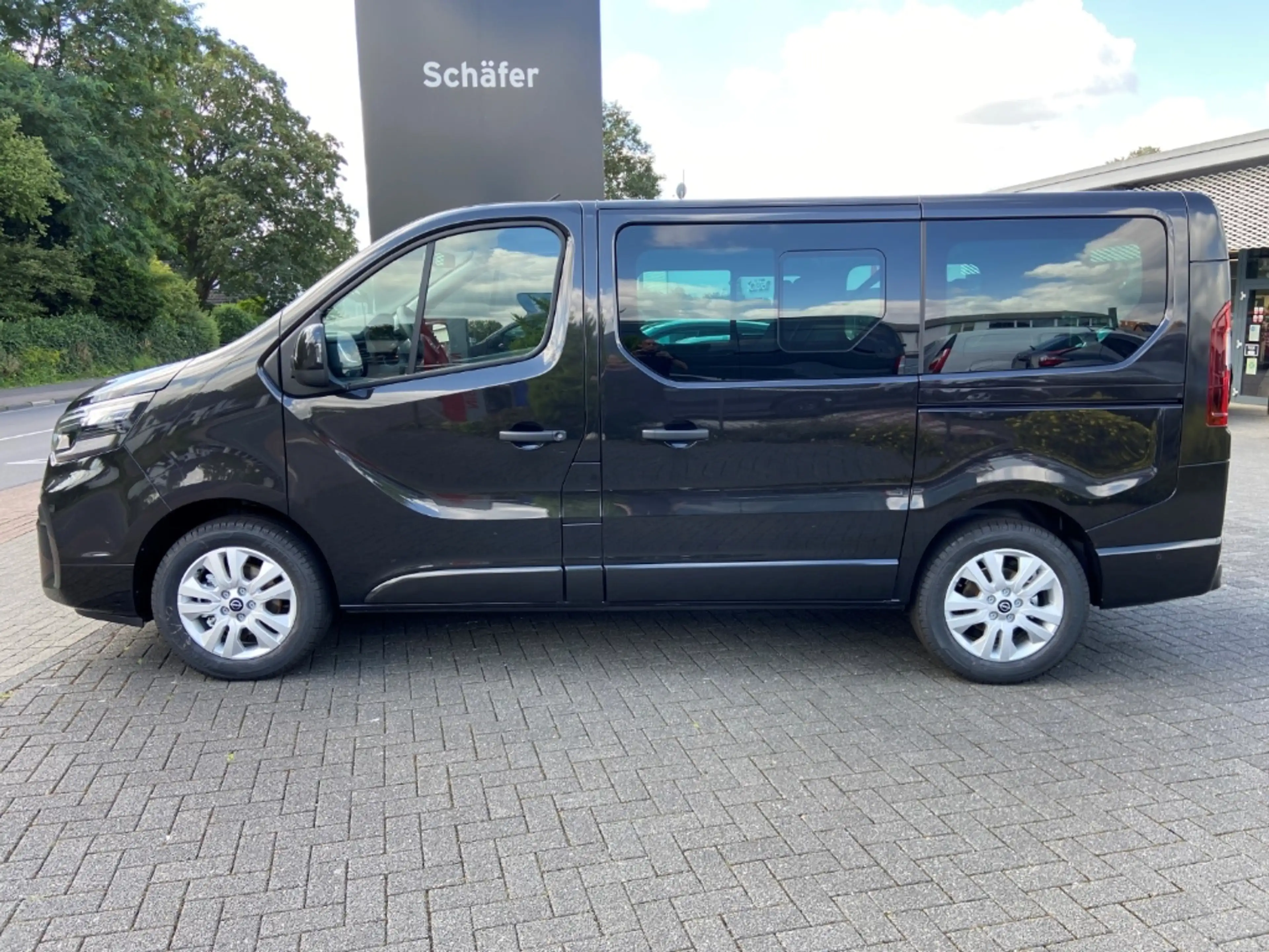Nissan Primastar Kombi TEKNA L1H1 2,8t dci170 DCT 2ST BES+ Design-P — photo 3