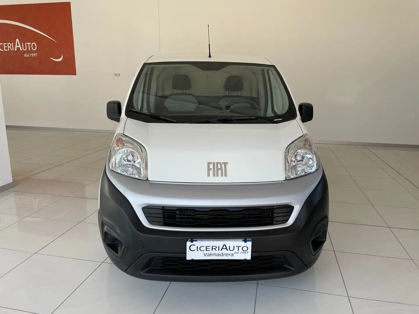 Fiat Fiorino cargo 1.3 mjt 95cv SX Wit - 2