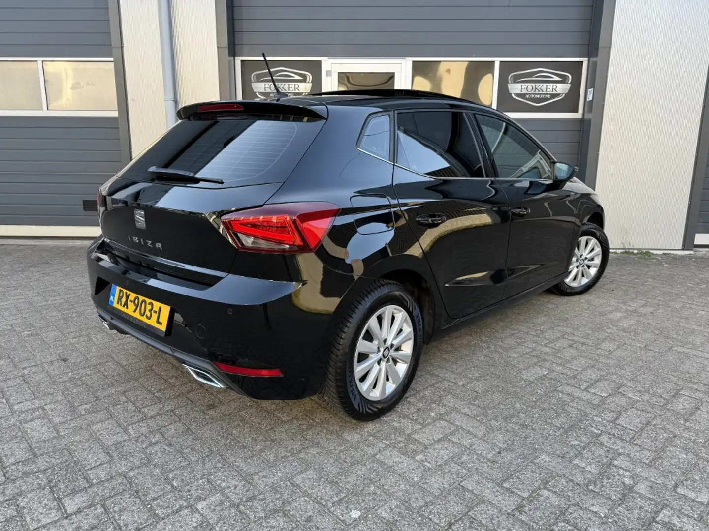 SEAT Ibiza 1.0 TSI 95PK Excellence NAP Panoramadak Keyless Cr Noir - 2