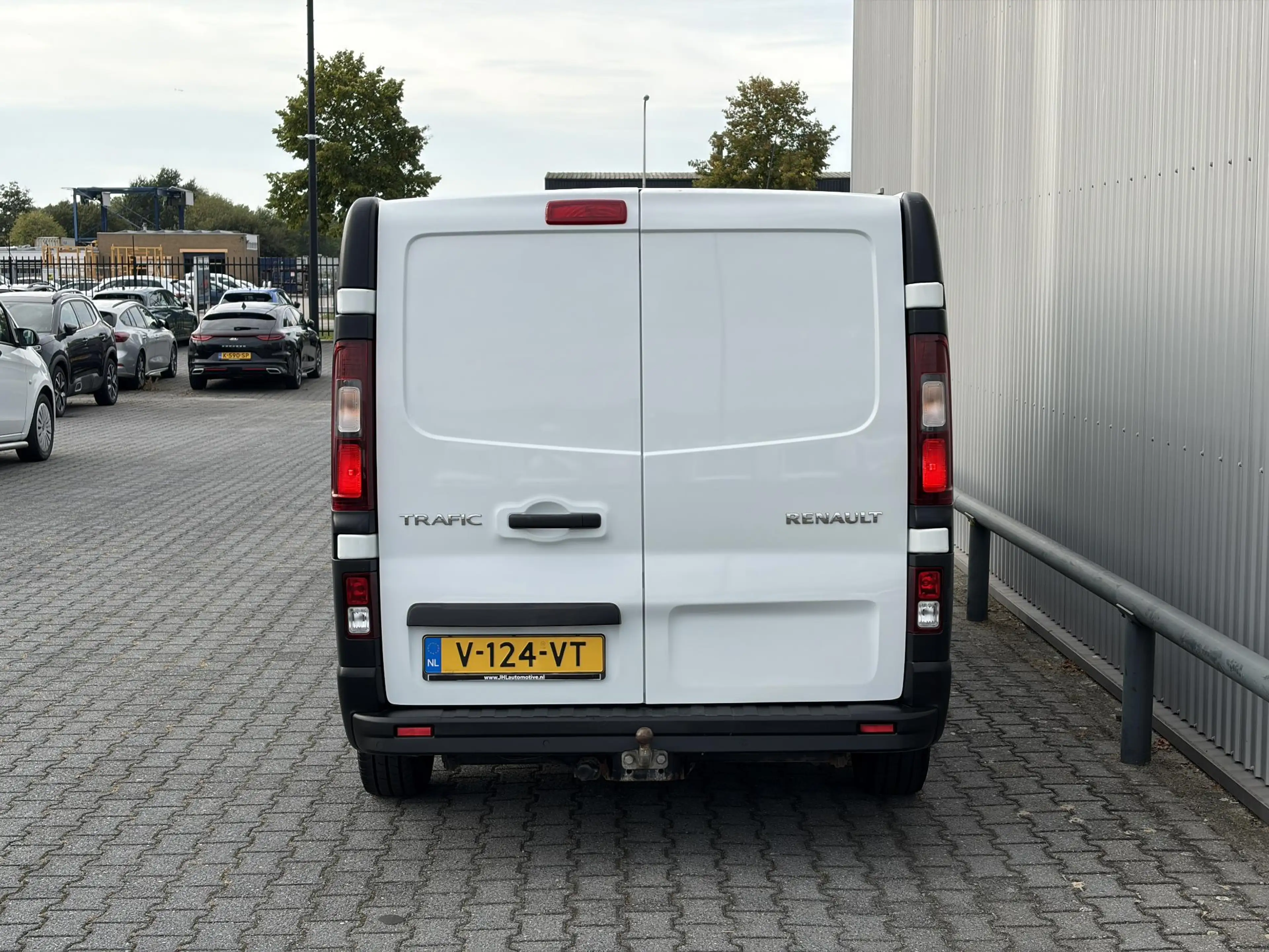 Renault Trafic 1.6 dCi L2H1 Comfort*NAVI*CRUISE*HAAK*A/C*TEL*3PER — photo 17