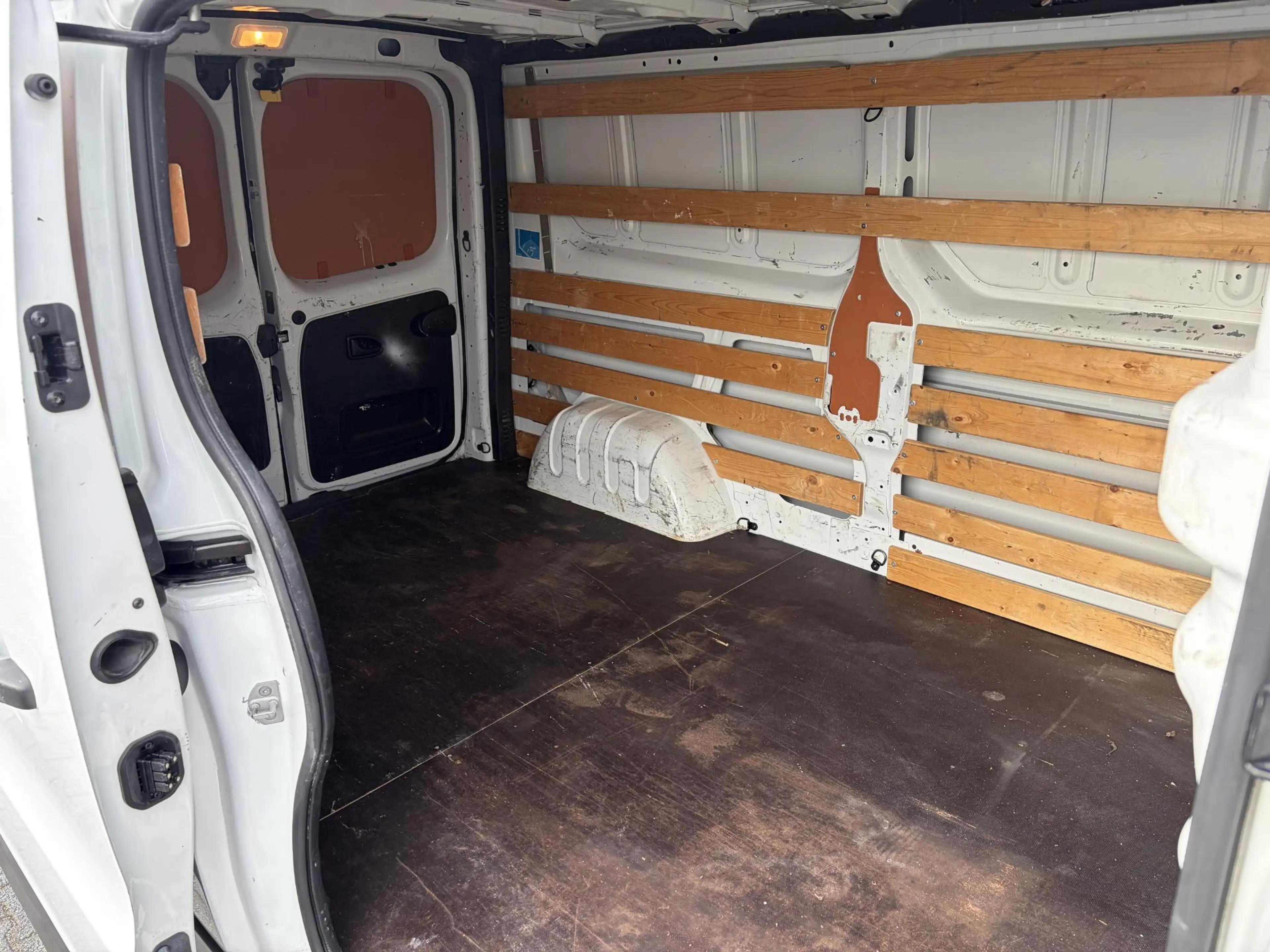 Renault Trafic 1.6 dCi L2H1 Comfort*NAVI*CRUISE*HAAK*A/C*TEL*3PER — photo 4