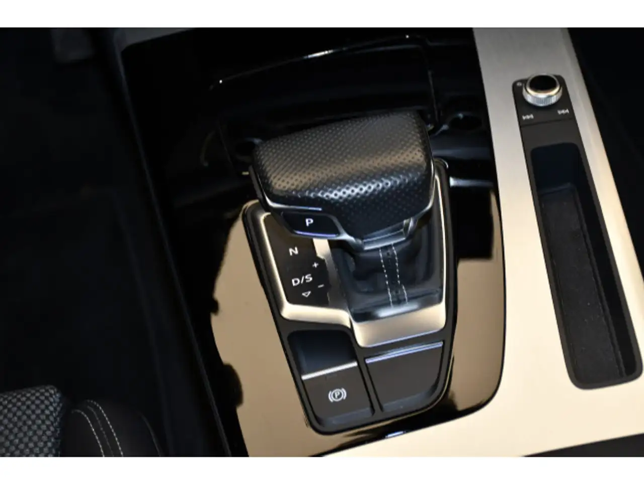 Audi Q5 50 TFSI e S-tronic quattro Tempo/Einparkhi/Si 6