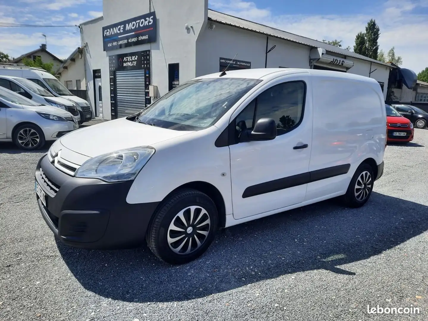 Citroen Berlingo Citroën FOURGON Business 3 PLACES GPS TRES BON ETA Blanc - 1