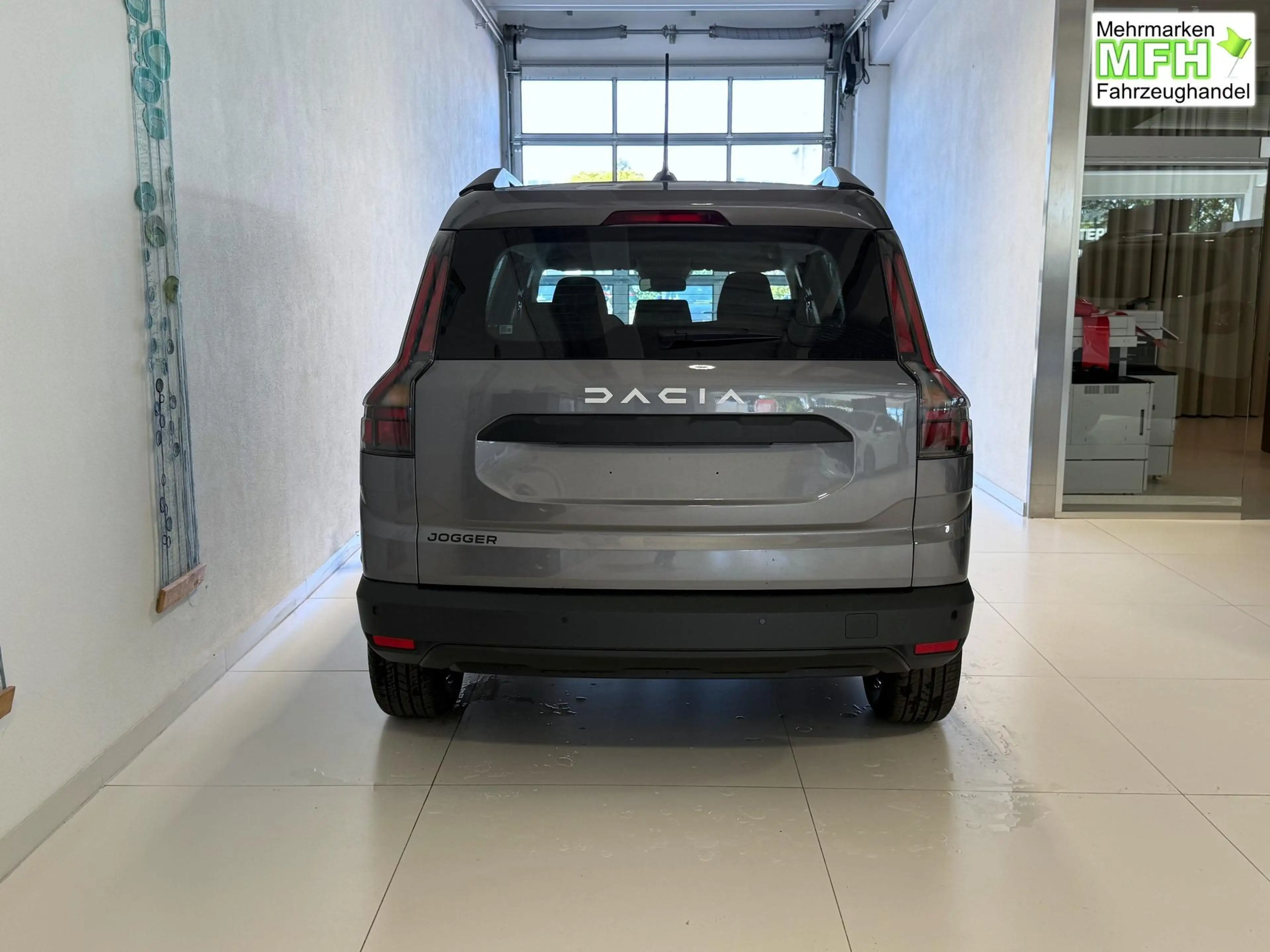 Dacia Jogger 1.2 ECO-G 120 90 KW Benzin / LPG, 7-Sitzer, 6-G... — photo 6