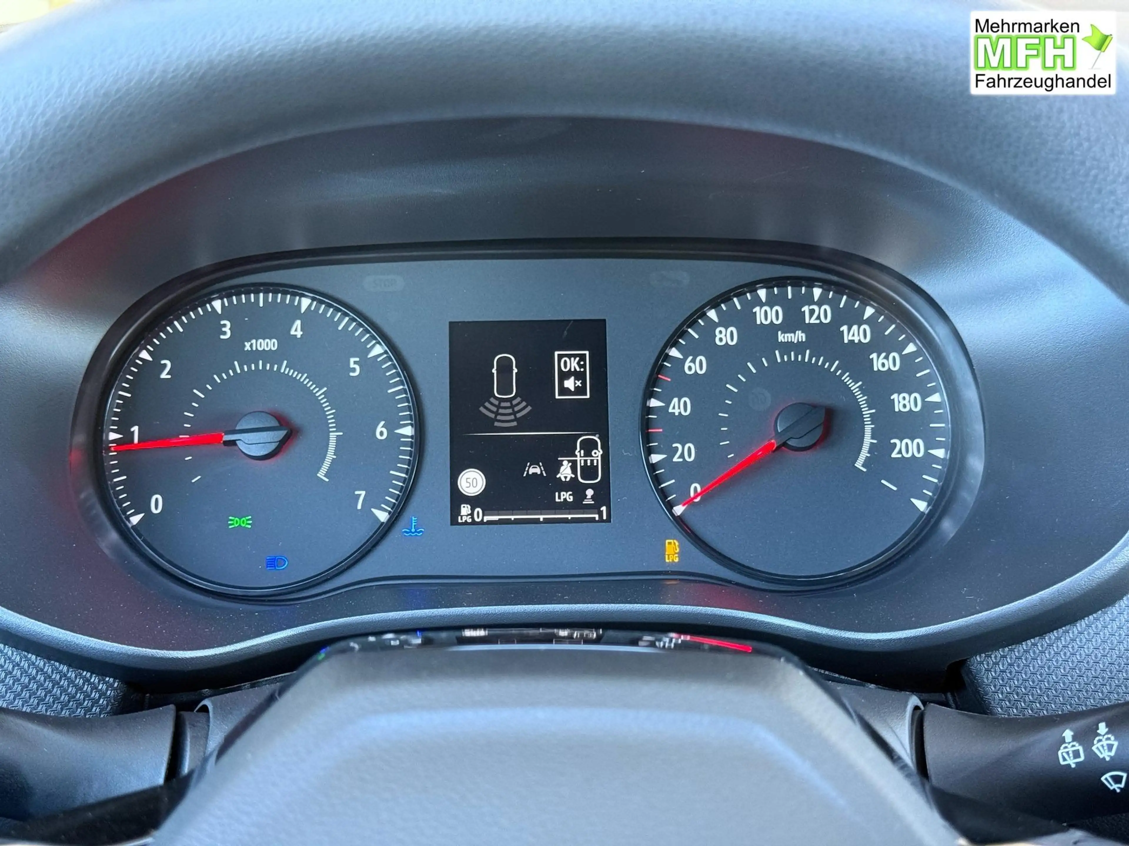 Dacia Jogger 1.2 ECO-G 120 90 KW Benzin / LPG, 7-Sitzer, 6-G... — photo 8