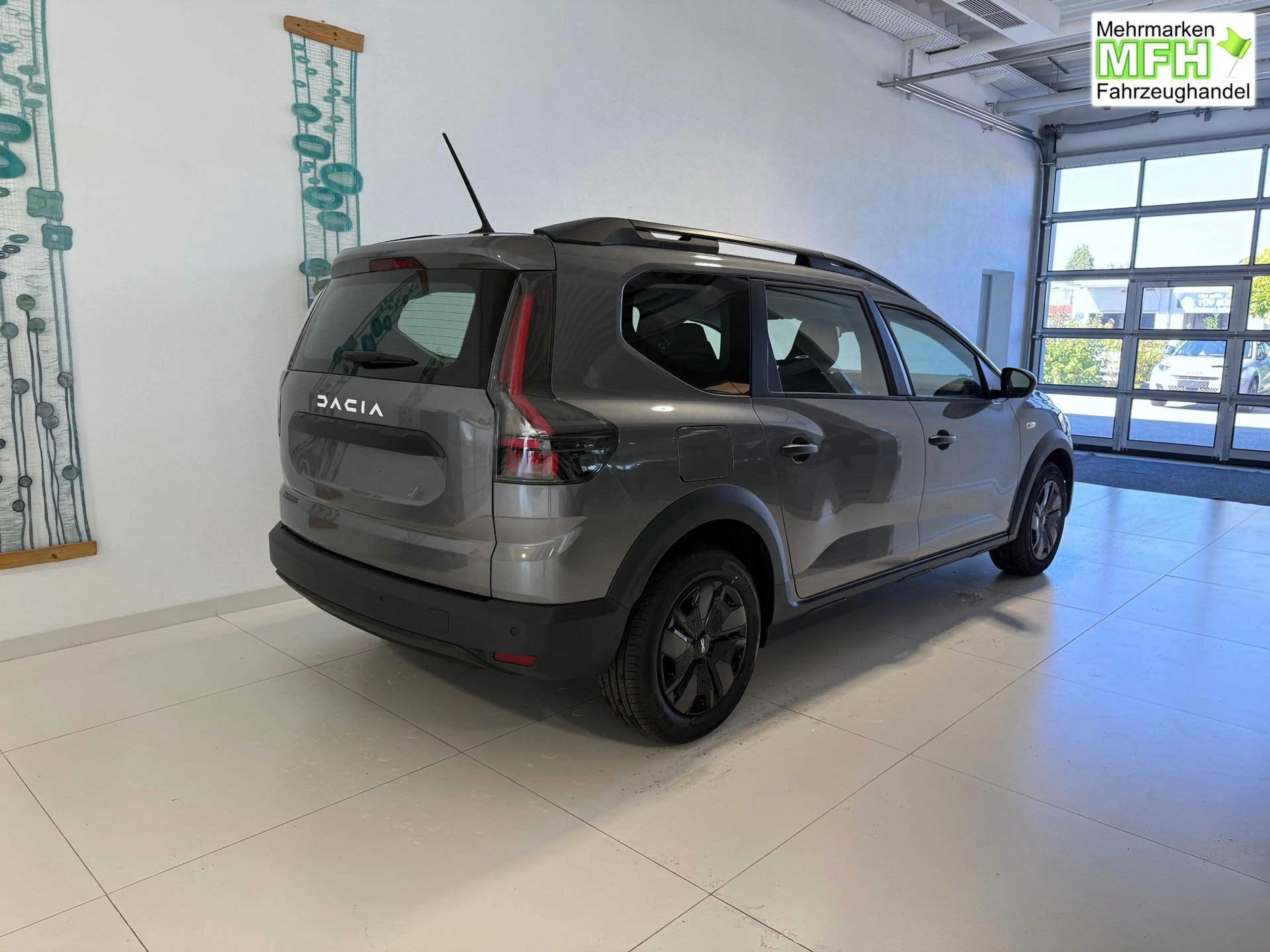 Dacia Jogger 1.2 ECO-G 120 90 KW Benzin / LPG, 7-Sitzer, 6-G... — photo 5