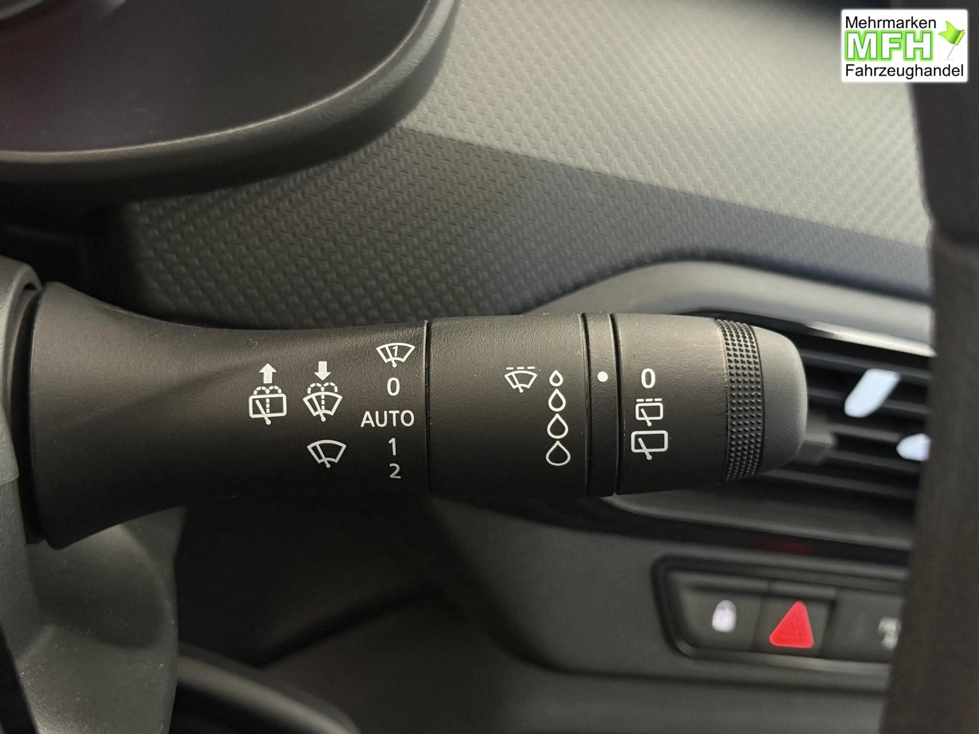 Dacia Jogger 1.2 ECO-G 120 90 KW Benzin / LPG, 7-Sitzer, 6-G... — photo 11