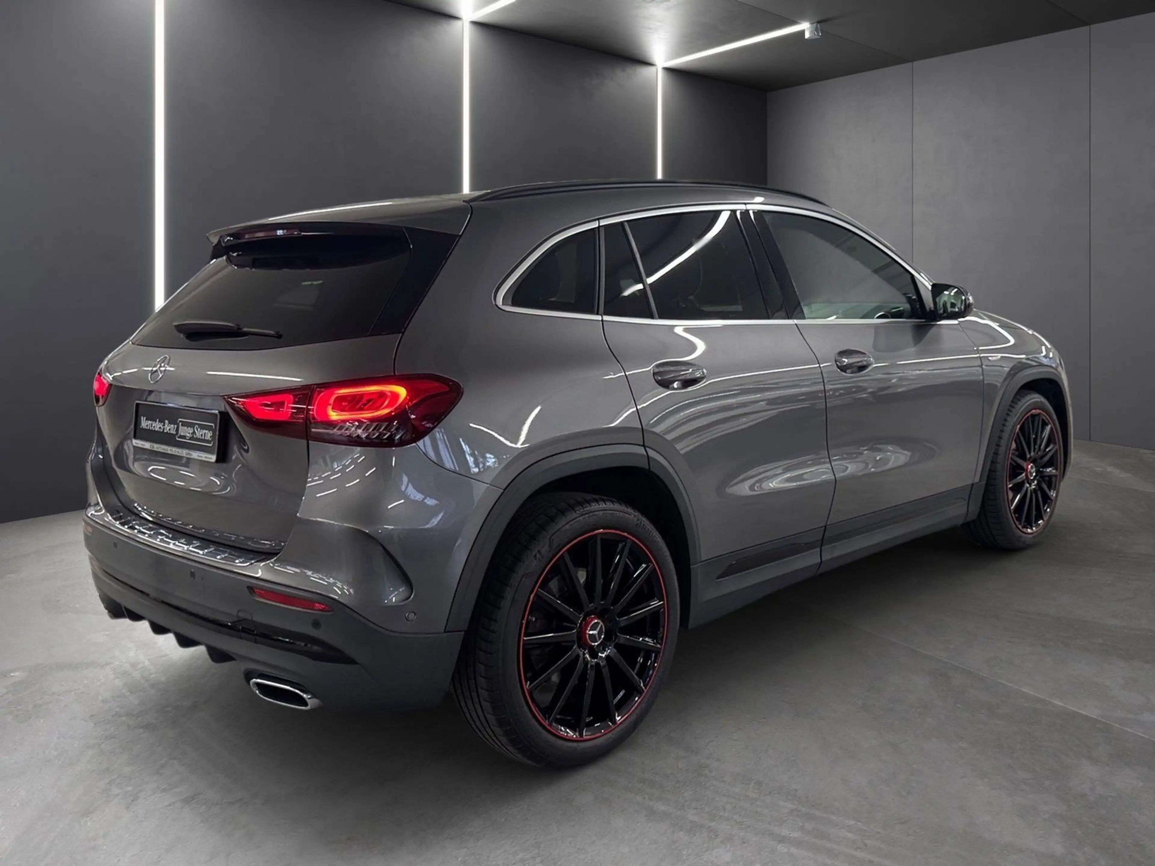 Mercedes-Benz GLA 250 4M*AMG*Edition1*360*Pano*Burm*Totw*HeadU — photo 3