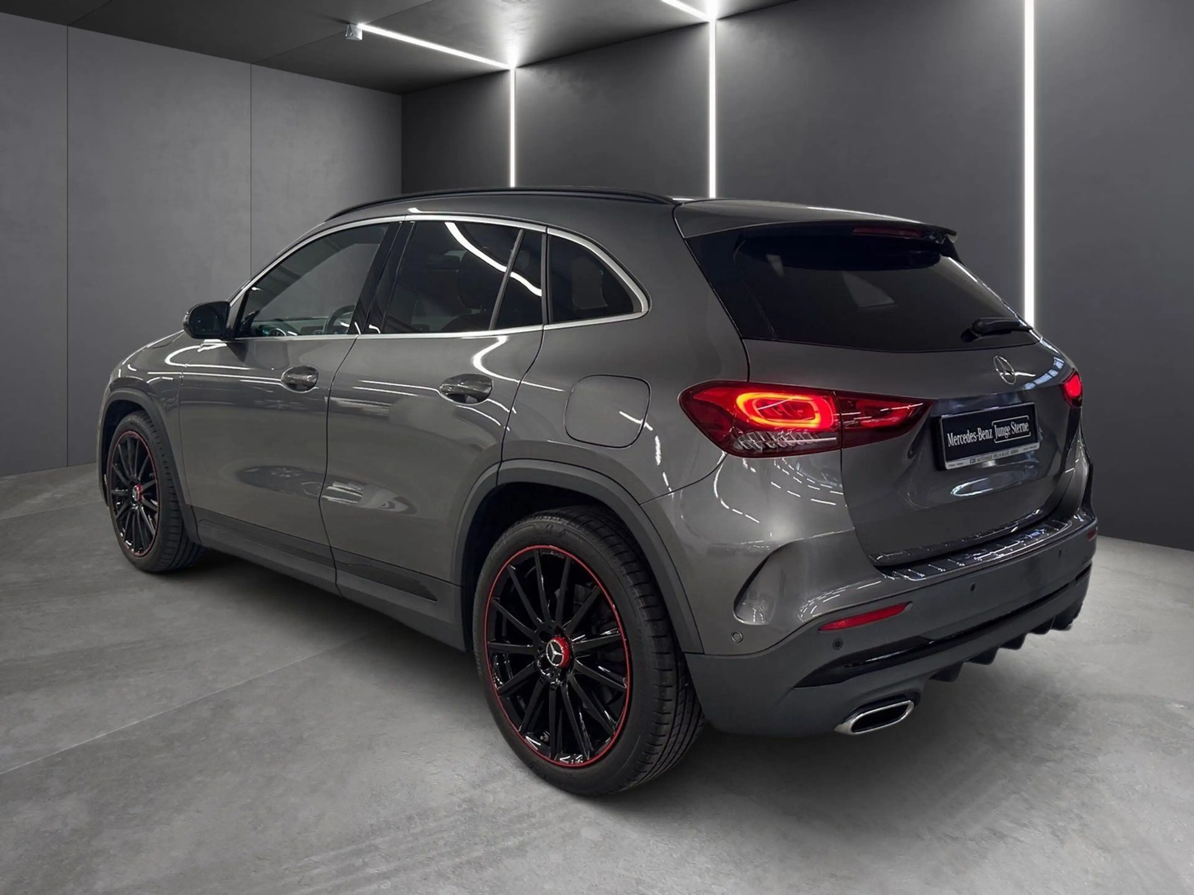 Mercedes-Benz GLA 250 4M*AMG*Edition1*360*Pano*Burm*Totw*HeadU — photo 4
