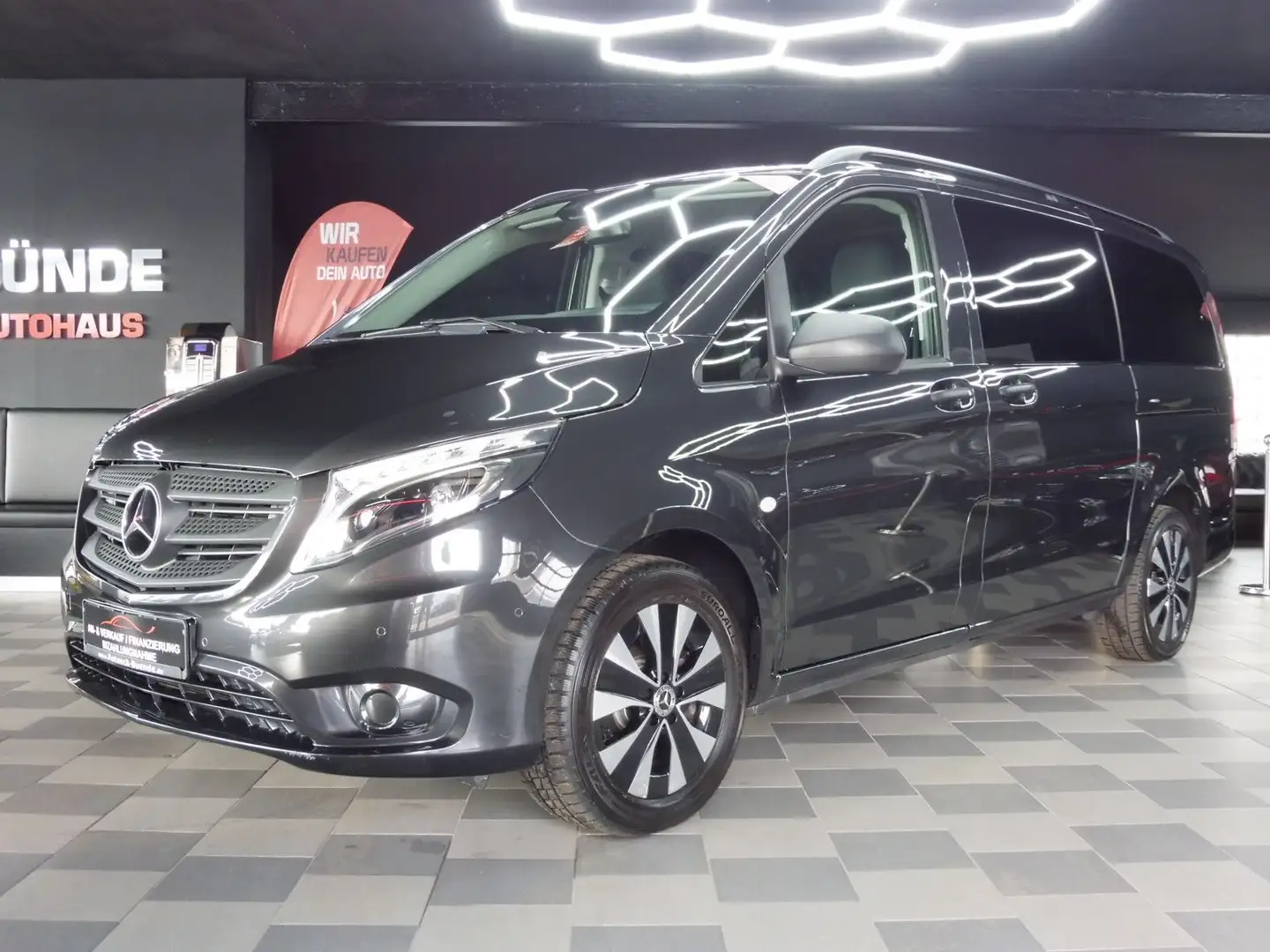 Mercedes-Benz Vito Tourer 116 CDI Pro lang 9-Sitzer/Kam/Navi Grau - 2