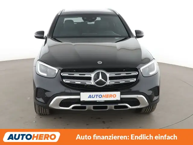 Mercedes-Benz GLC view 9