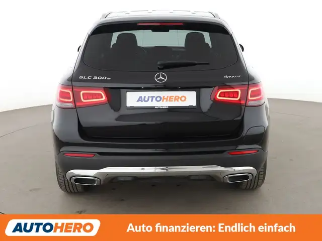 Mercedes-Benz GLC view 5