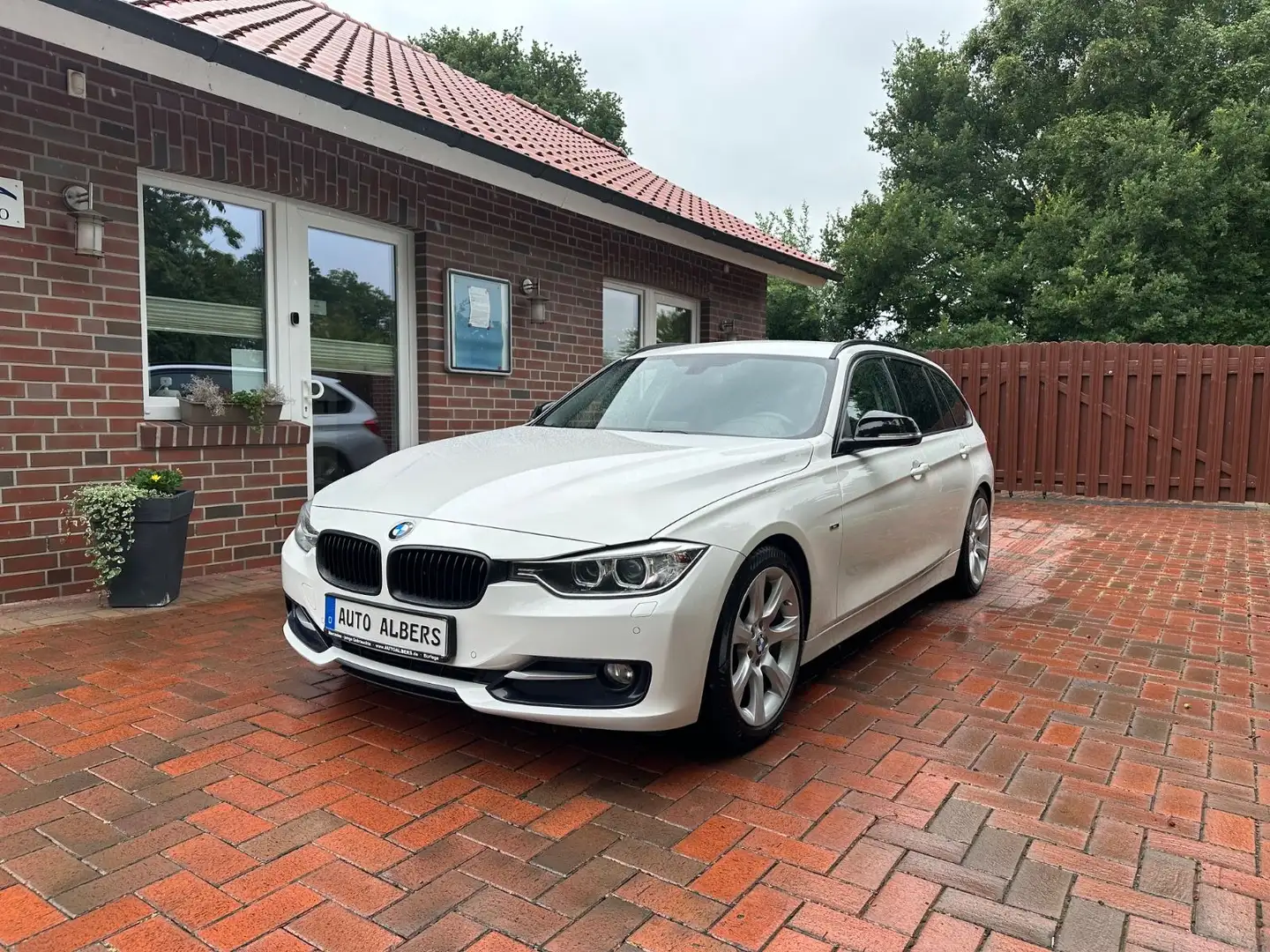 BMW 320 d Touring Sport!!! Blanc - 1
