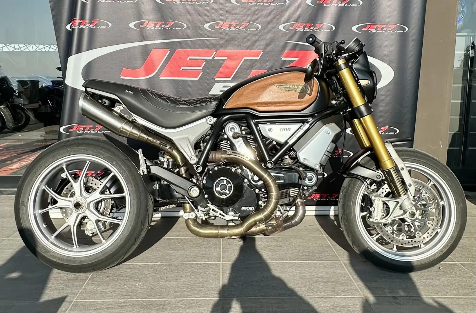 Ducati Scrambler Marrón - 1