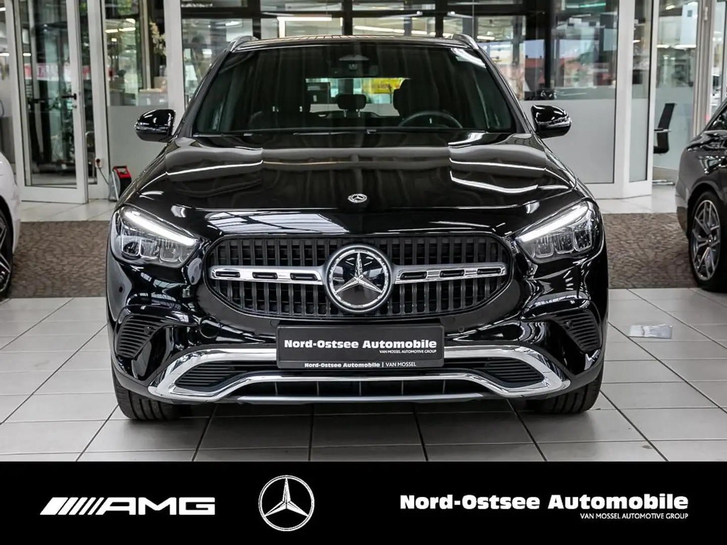Mercedes-Benz GLA 200 d PROGRESSIVE AHK LED SHZ Schwarz - 2