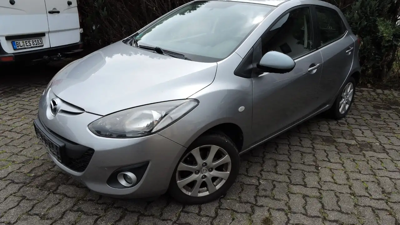 Mazda 2