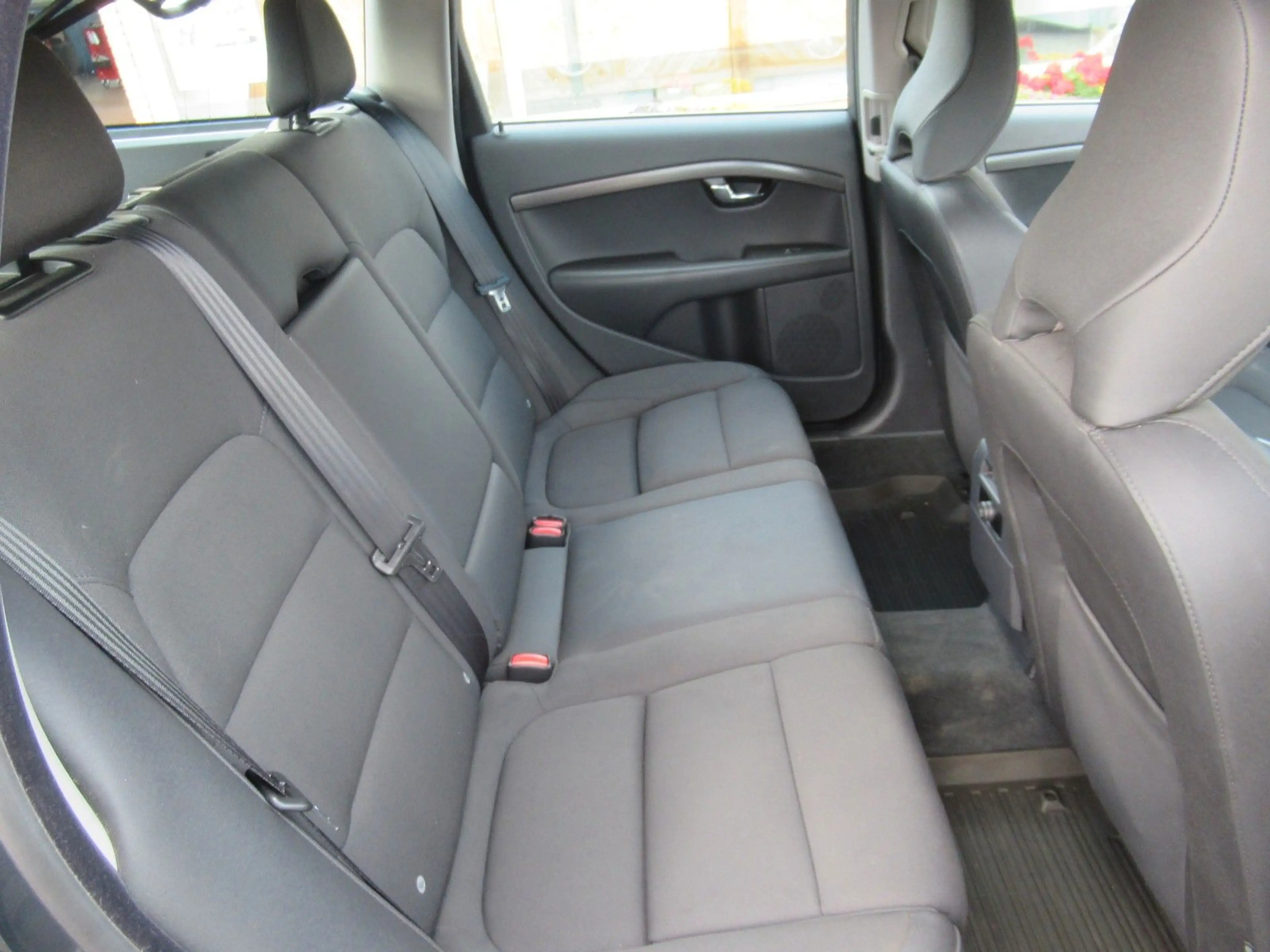 Volvo V70 Kombi Linje Classic — photo 9