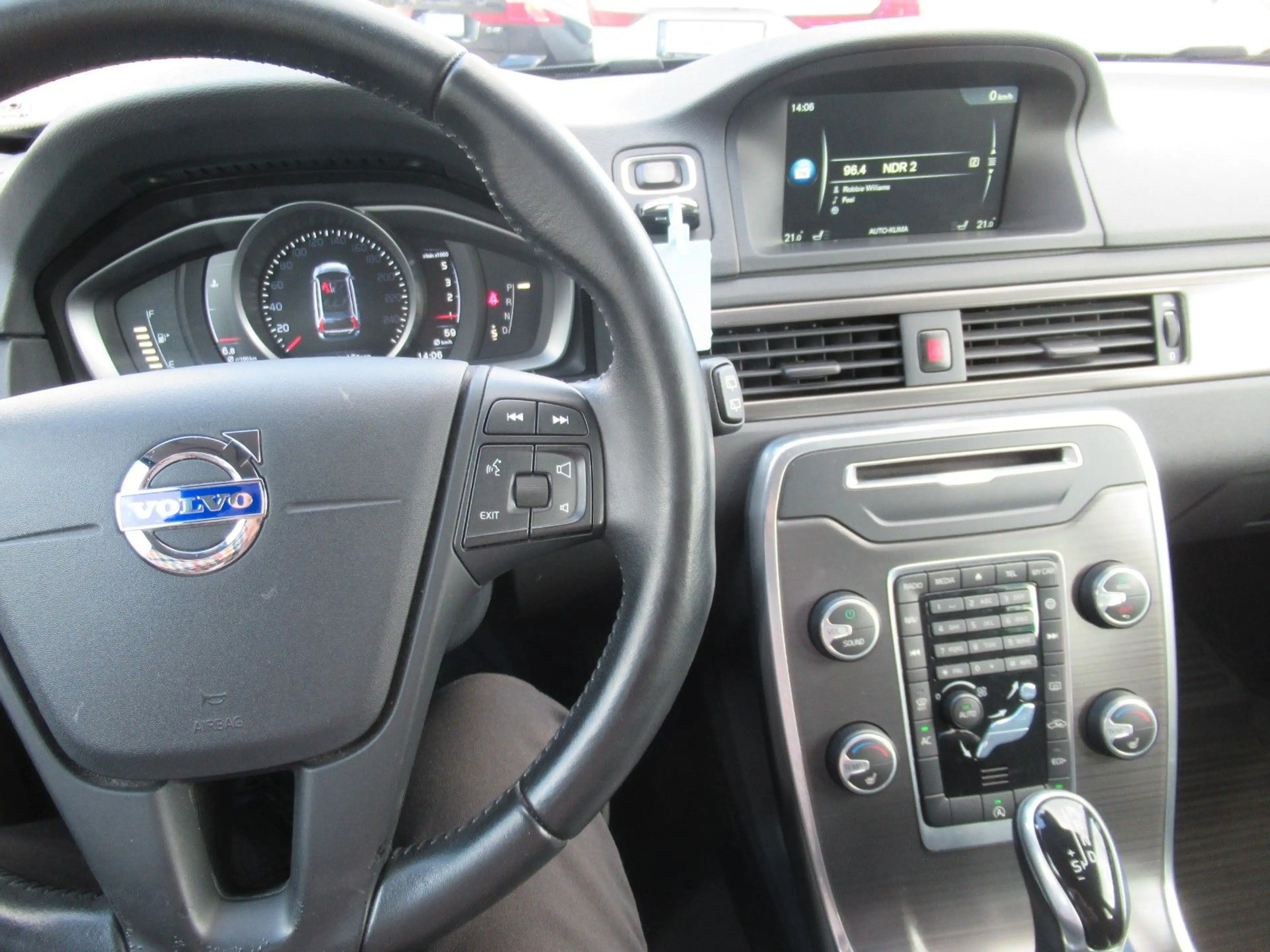 Volvo V70 Kombi Linje Classic — photo 13