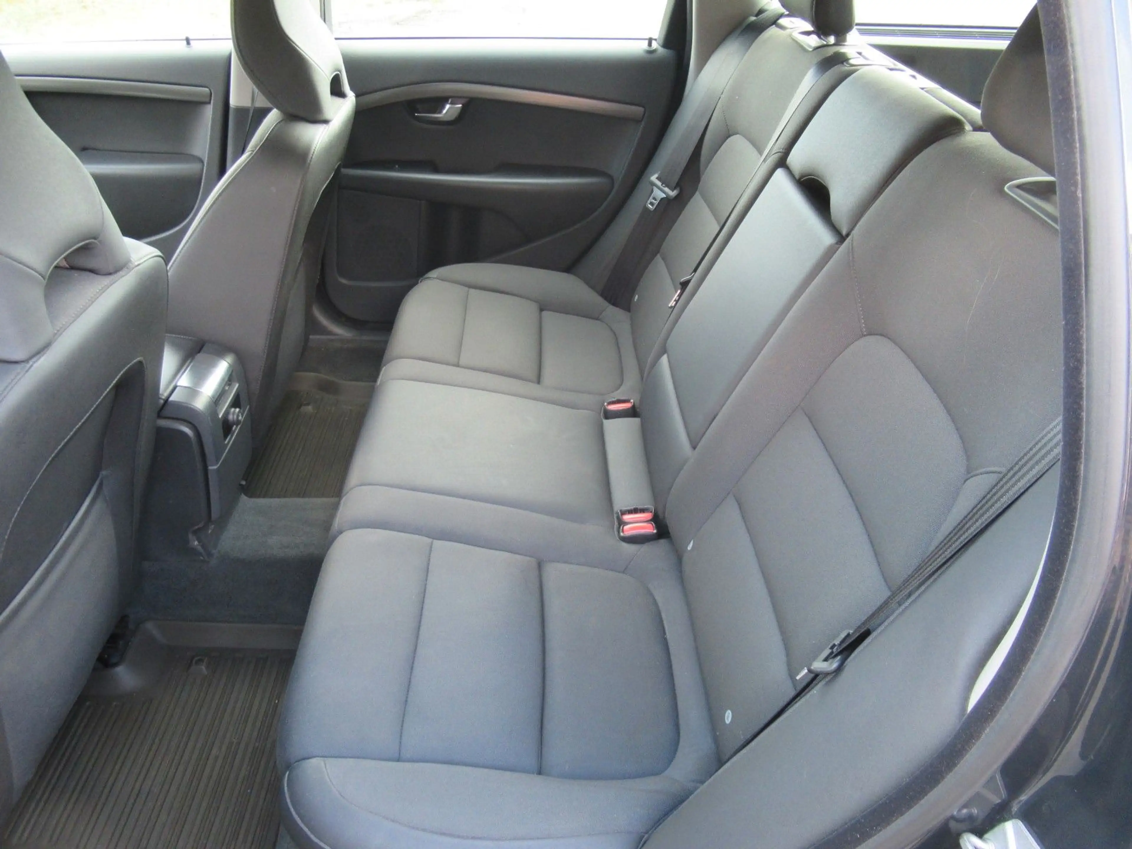 Volvo V70 Kombi Linje Classic — photo 10
