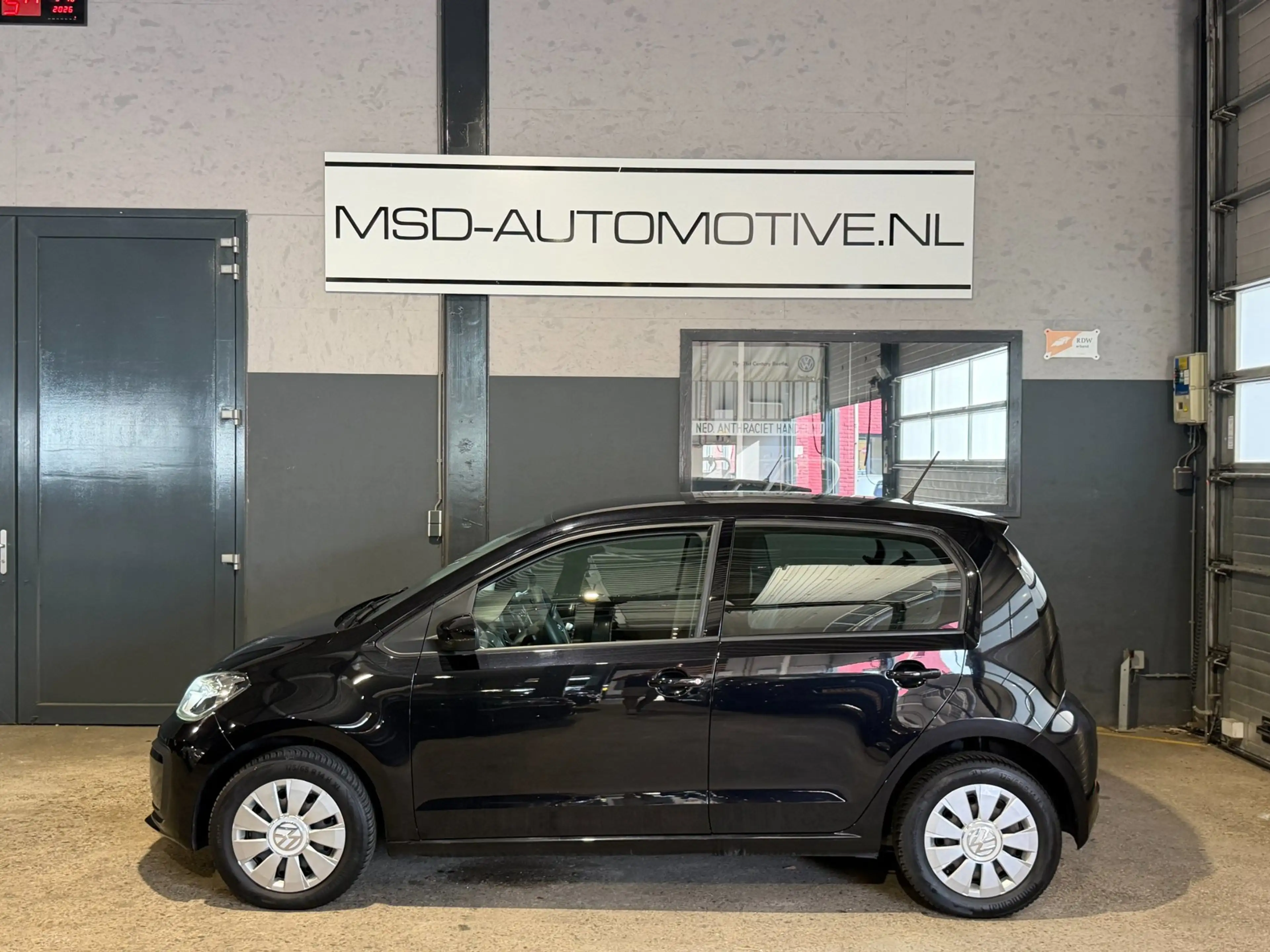 Volkswagen up! 1.0 BMT move up! Navigatie Led NAP — photo 6